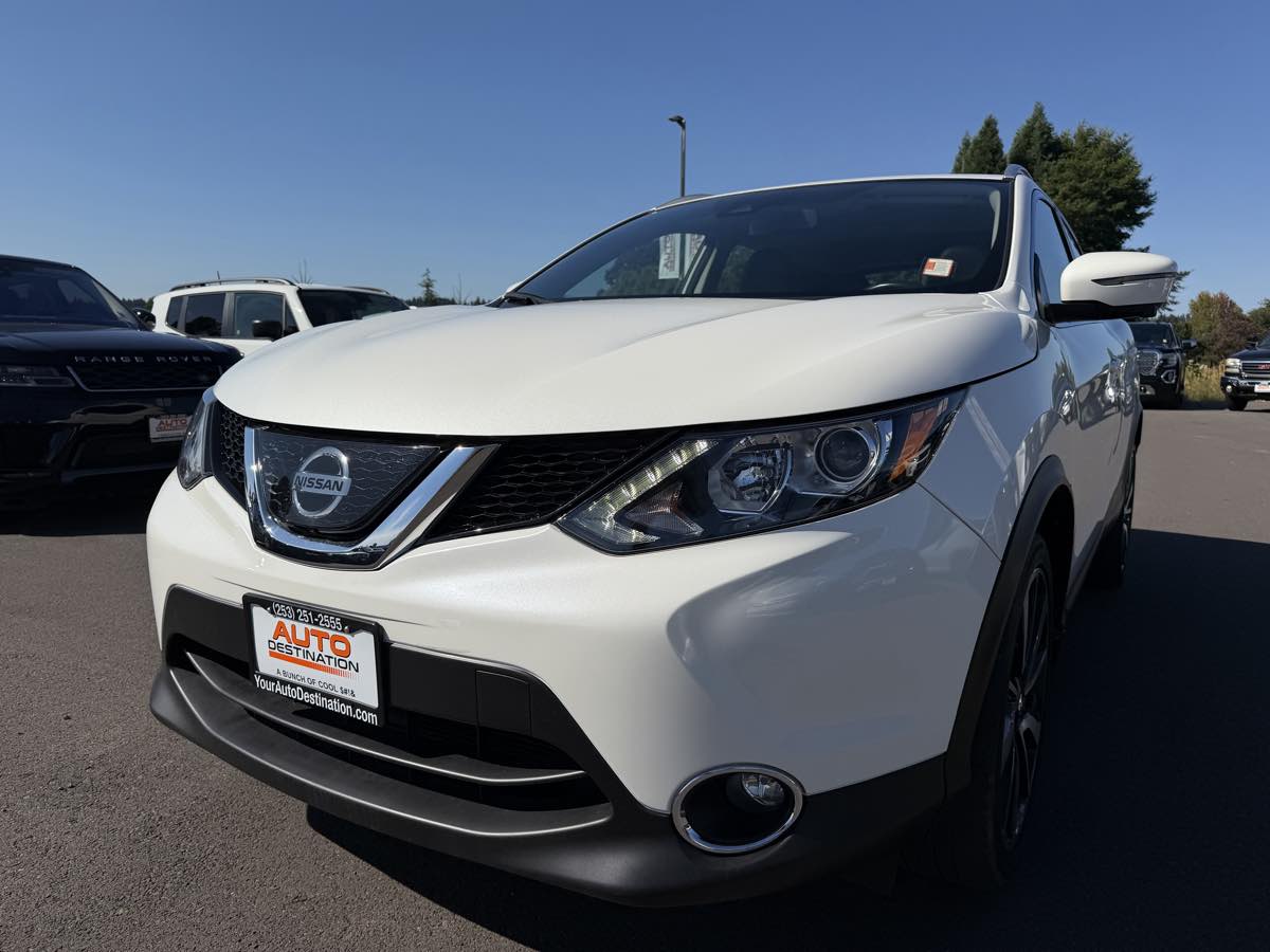 Nissan Rogue Sport photo 10