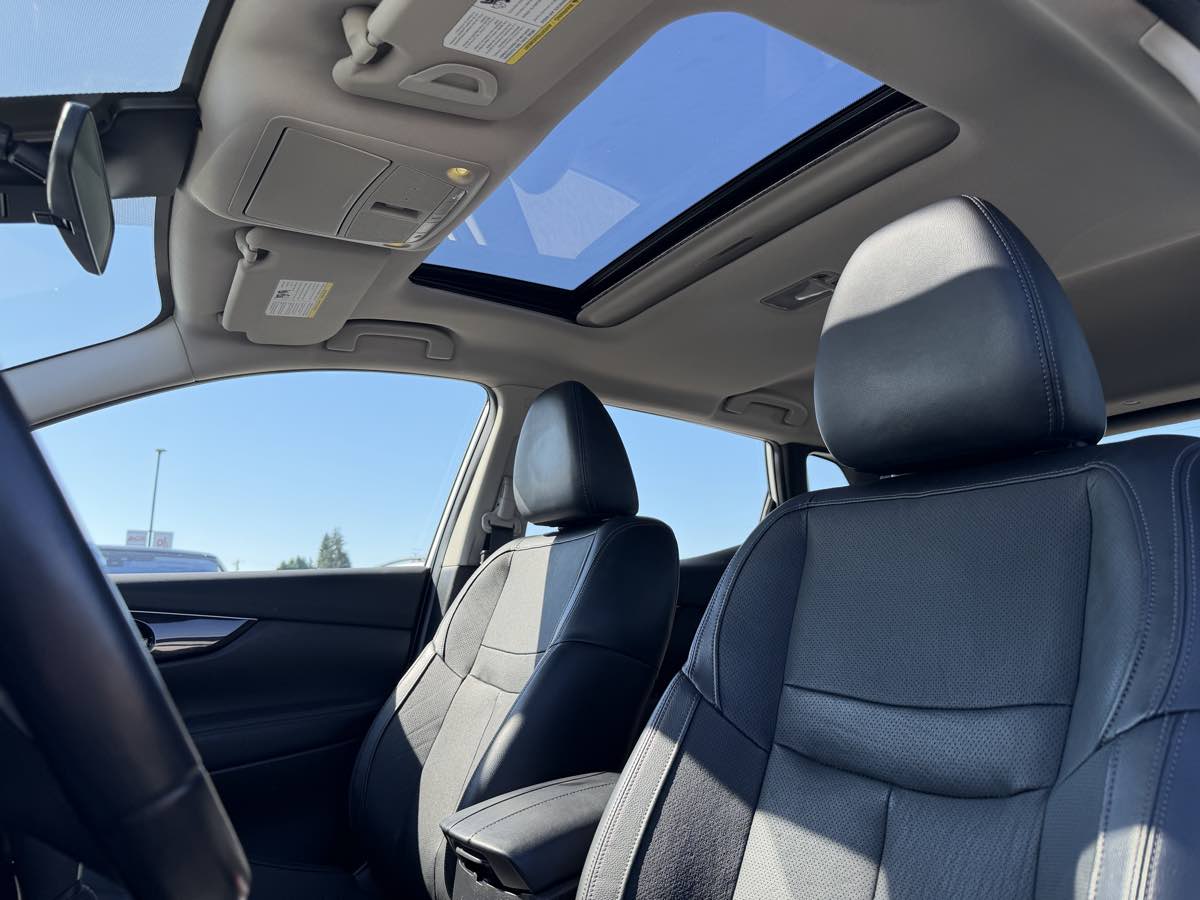Nissan Rogue Sport photo 13