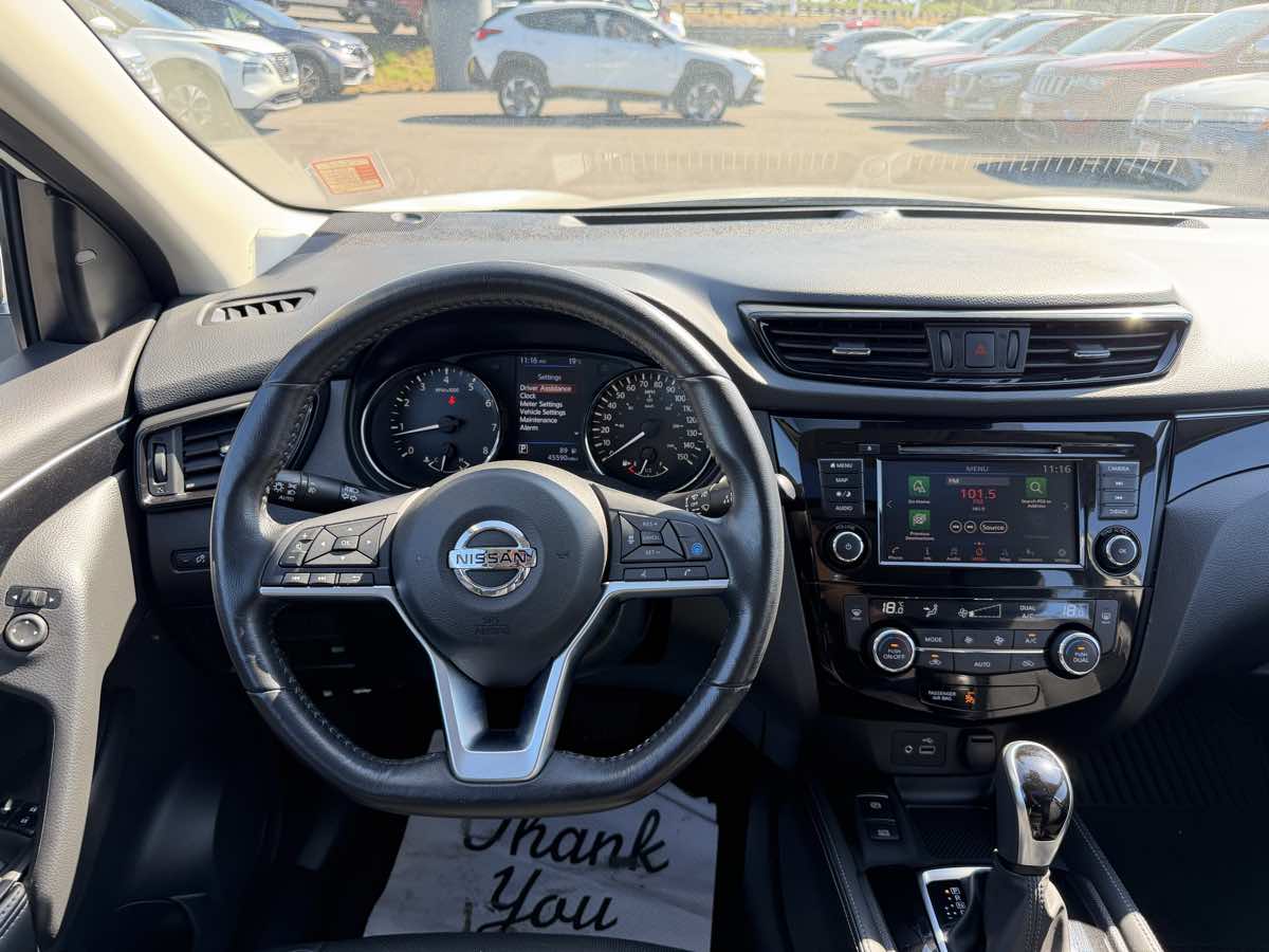 Nissan Rogue Sport photo 21