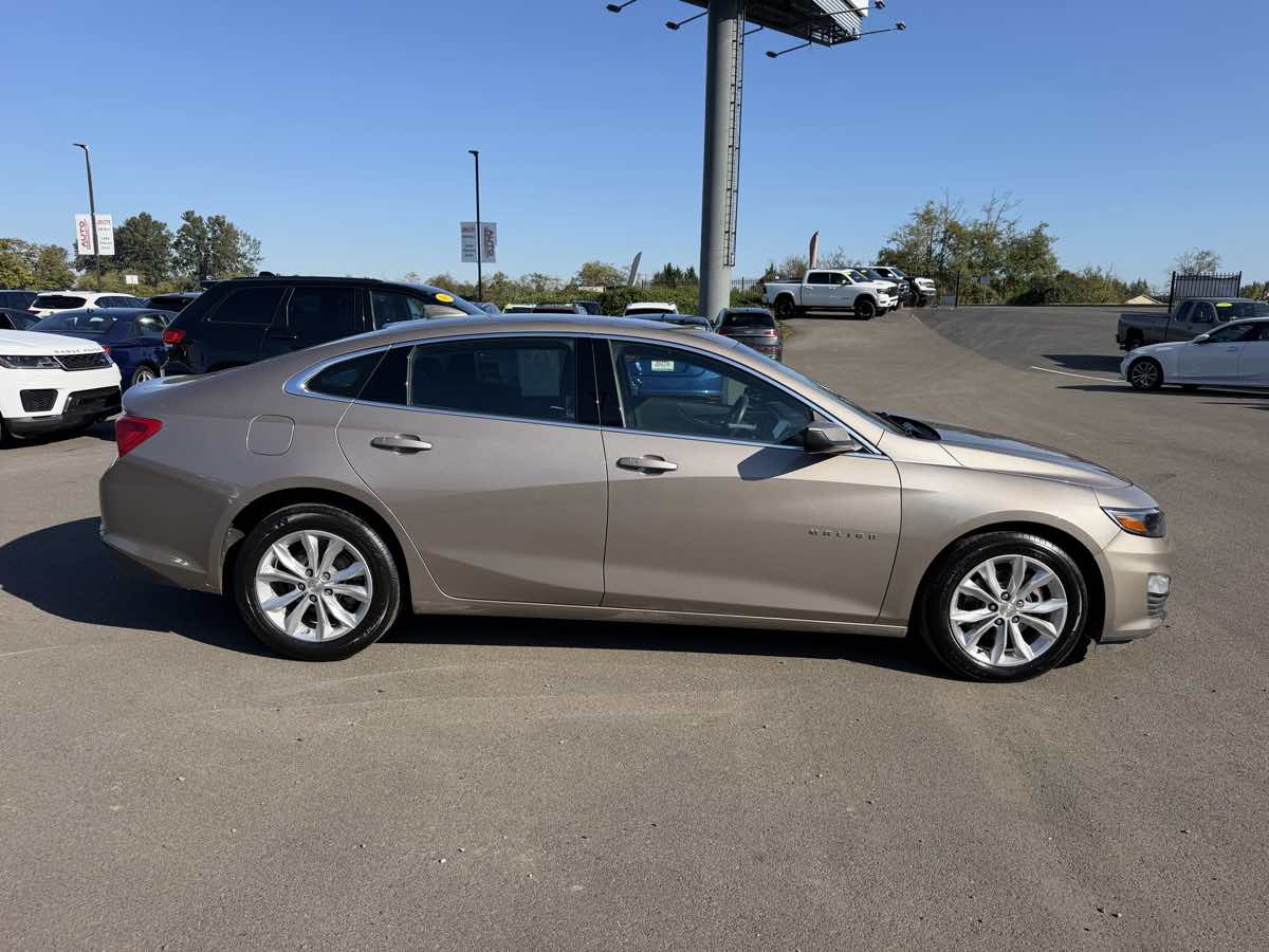 Chevrolet Malibu photo 8
