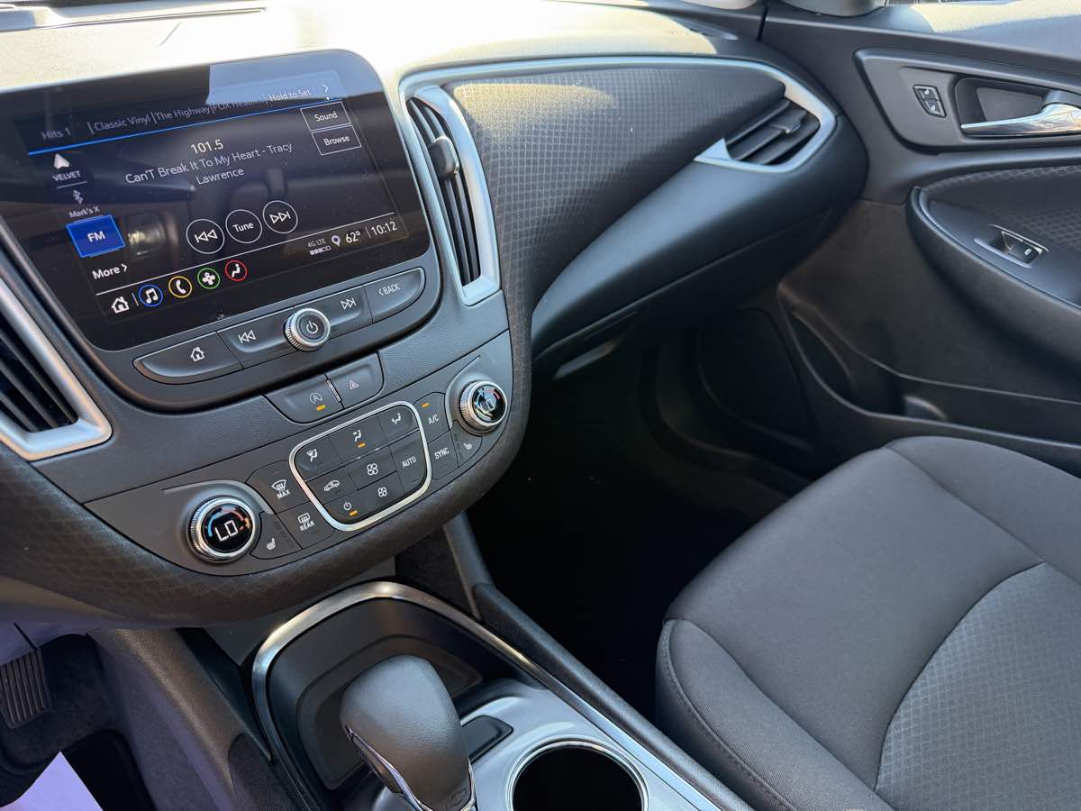 Chevrolet Malibu photo 15