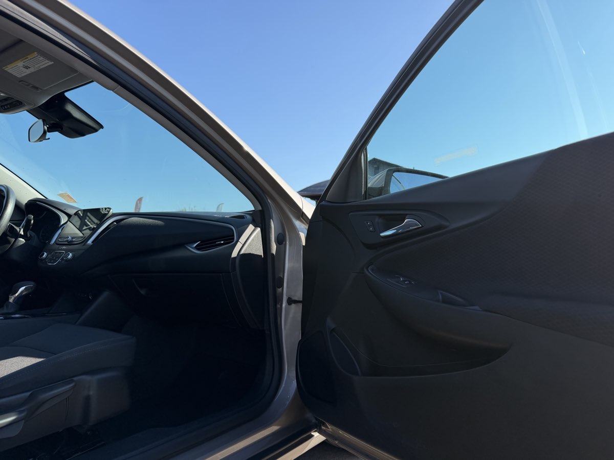 Chevrolet Malibu photo 16