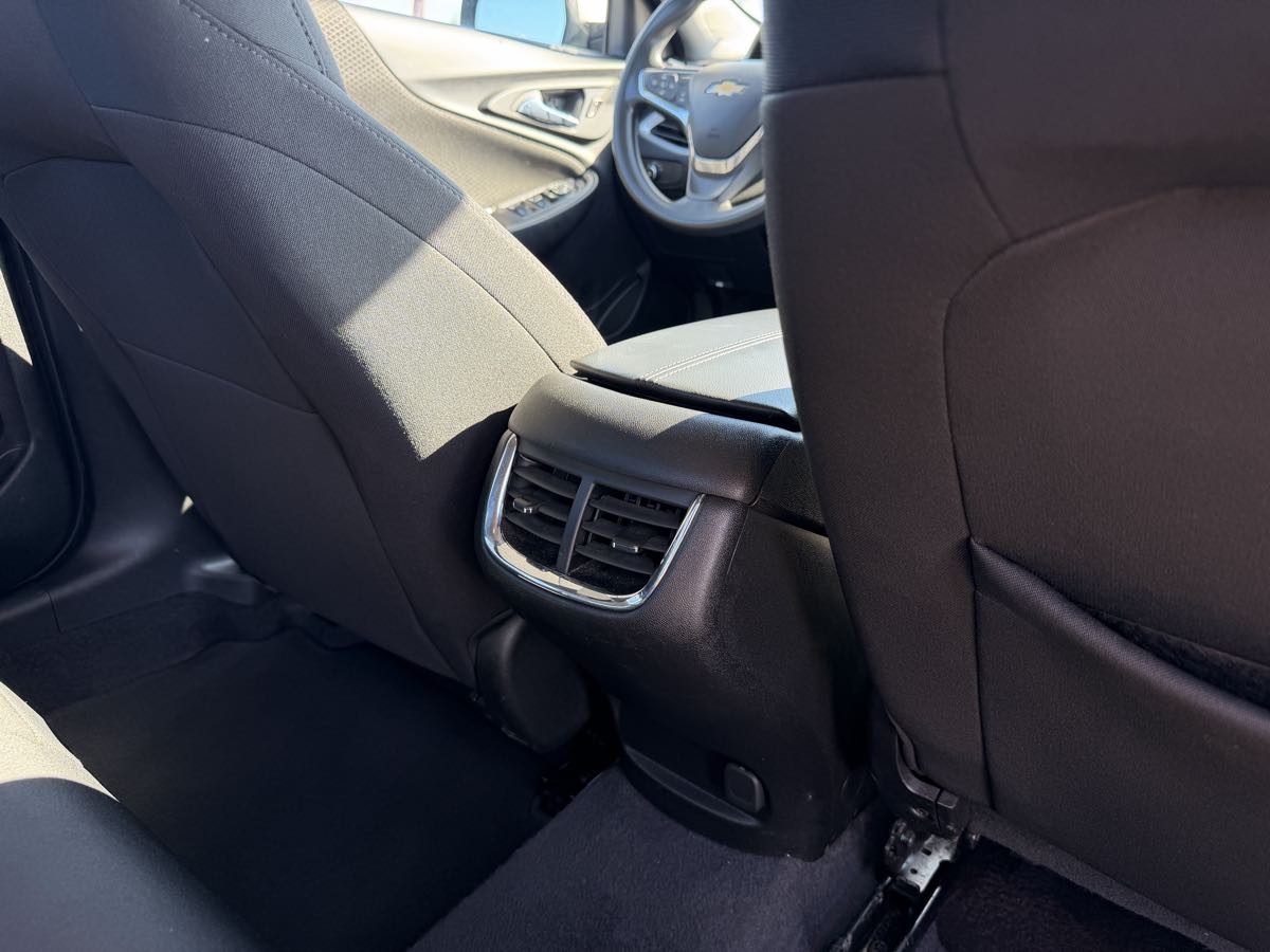 Chevrolet Malibu photo 18