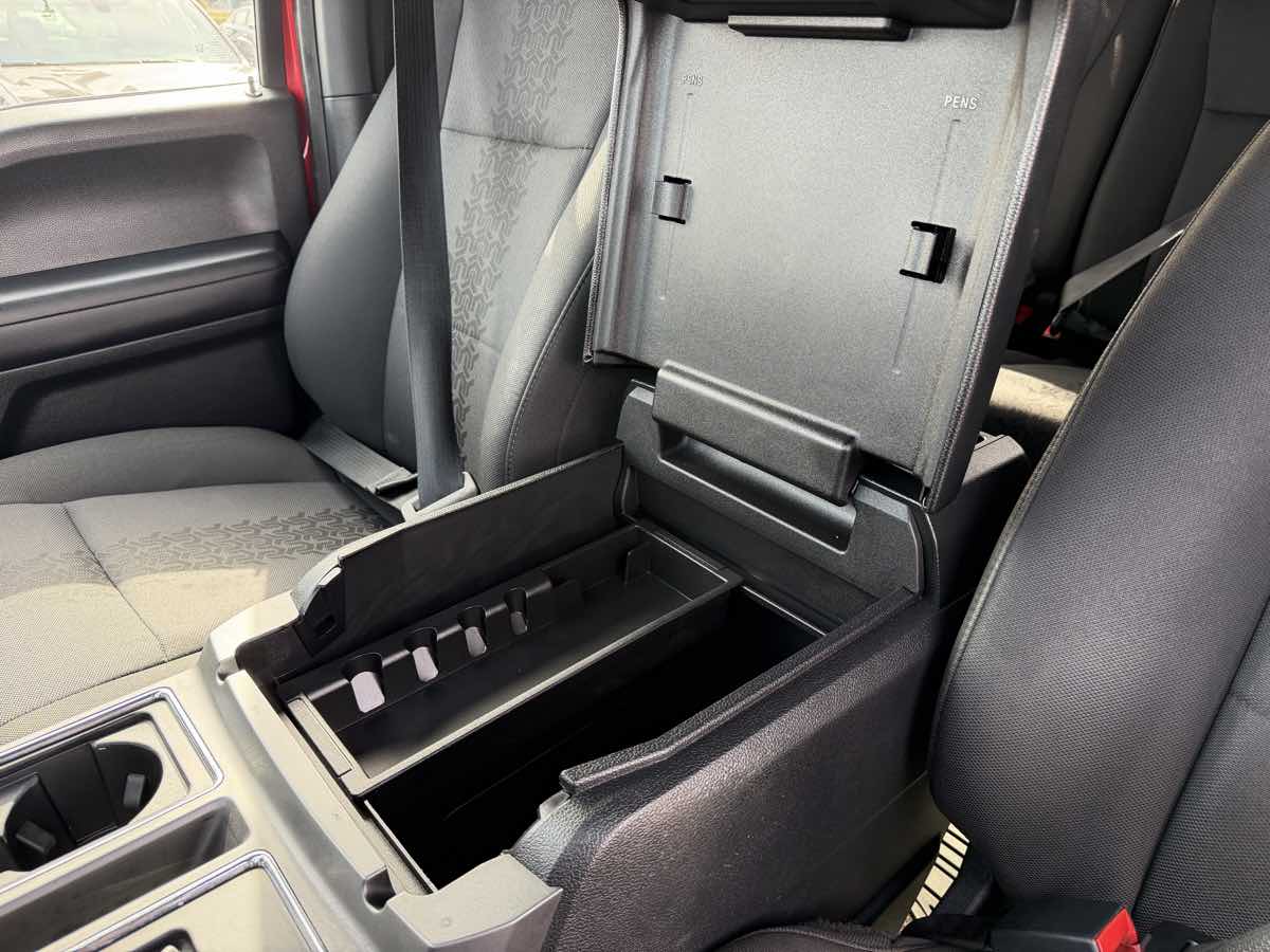 Ford F-150 photo 17