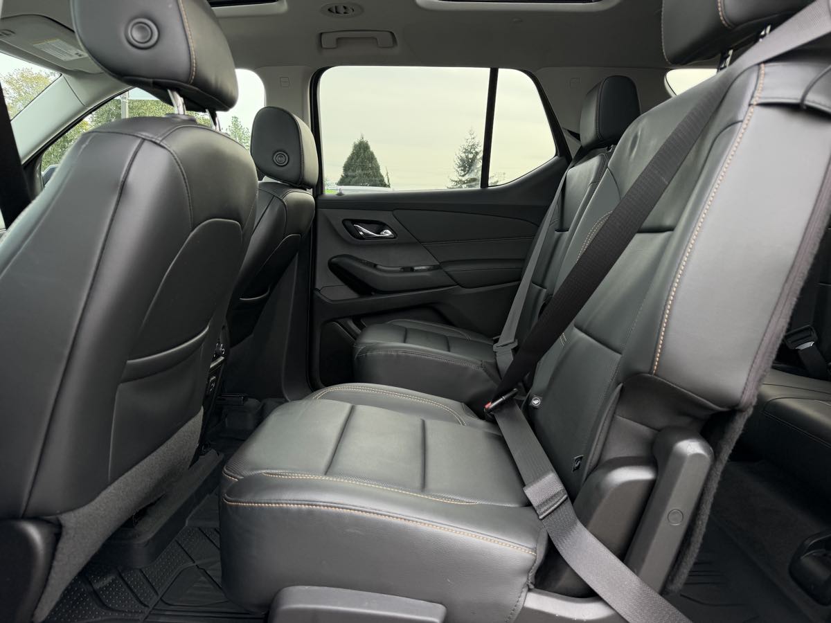 Chevrolet Traverse photo 11