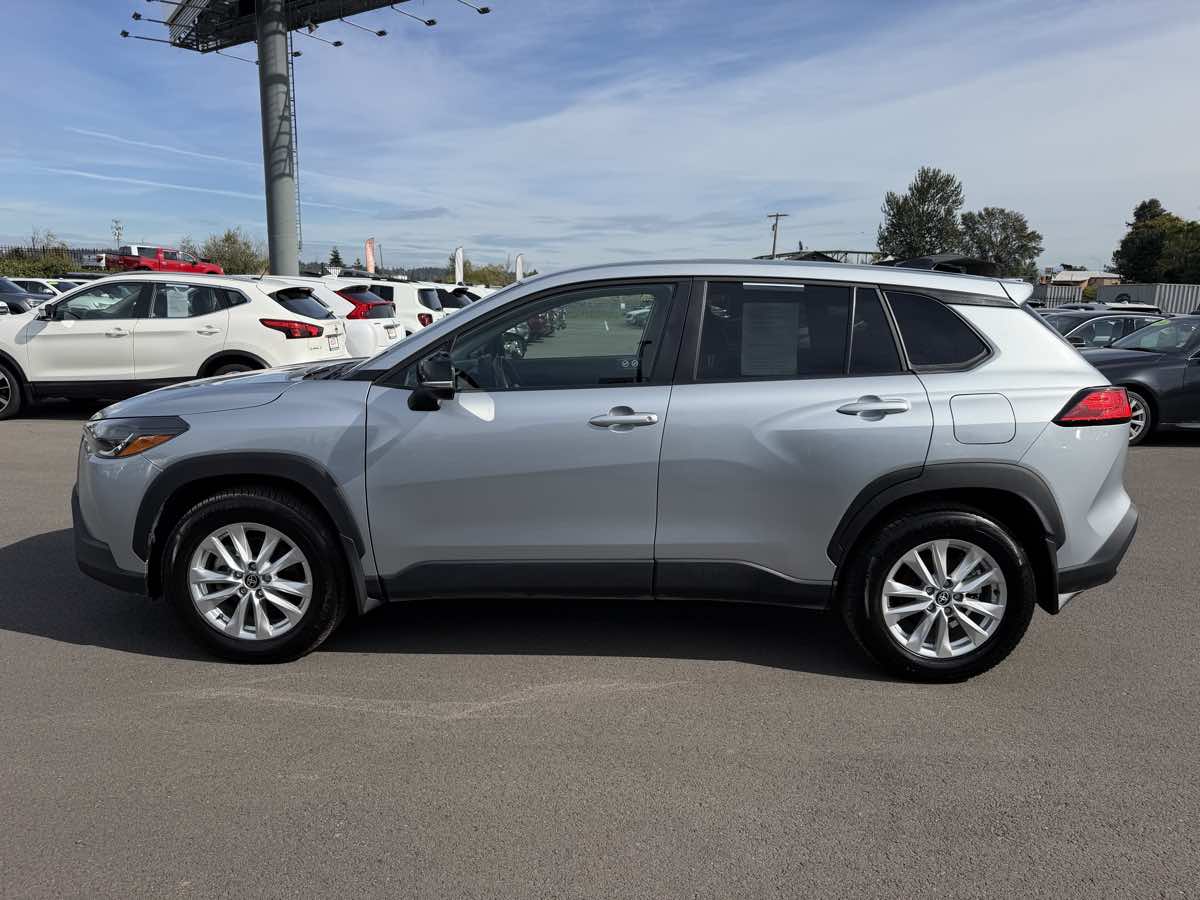 Toyota Corolla Cross photo 5