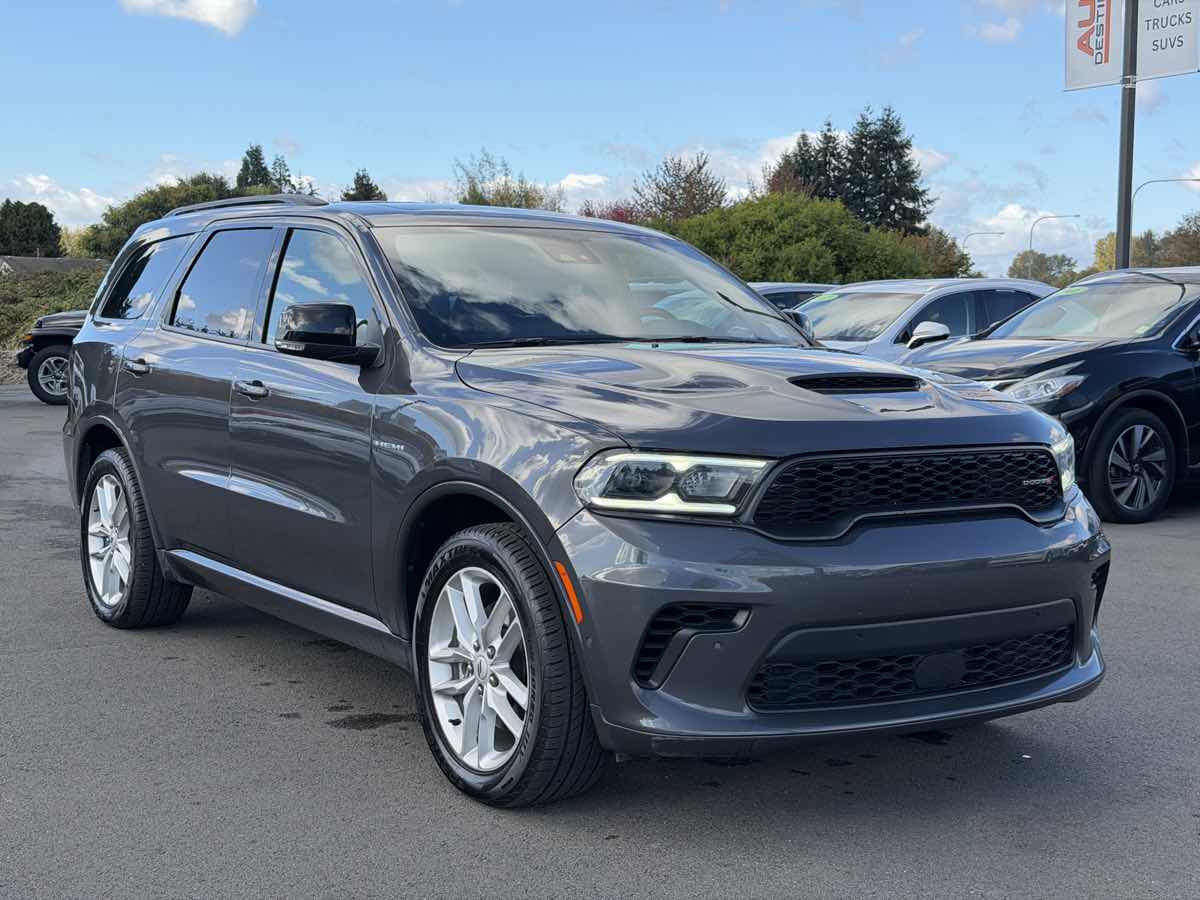 Photo 2 of this Dodge Durango