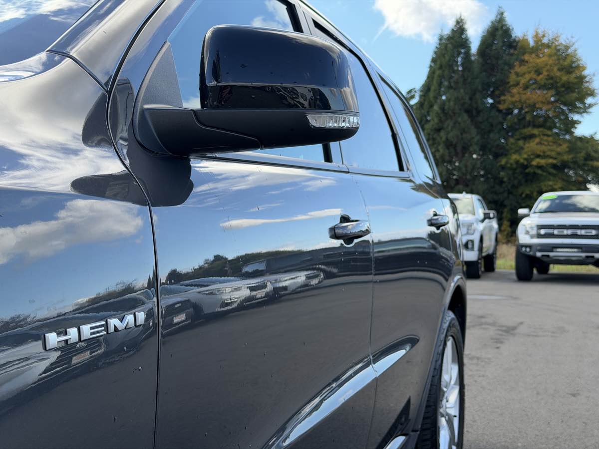 Photo 13 of this Dodge Durango