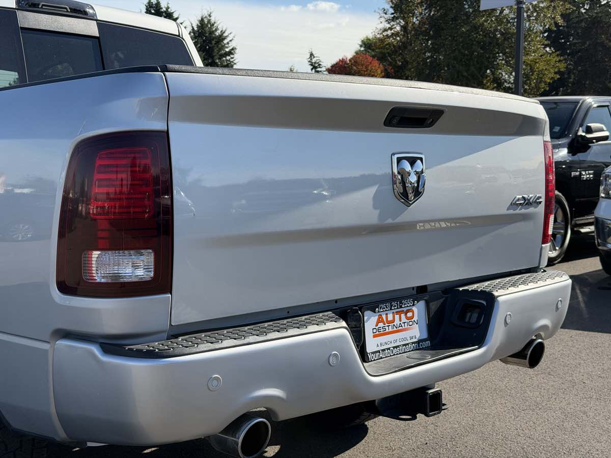 Photo 11 of this Ram 1500