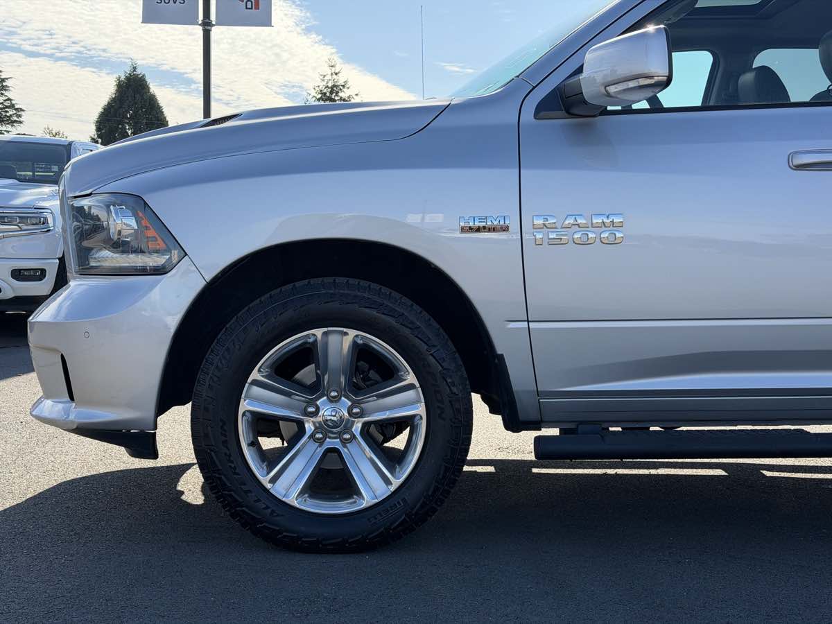 Photo 12 of this Ram 1500