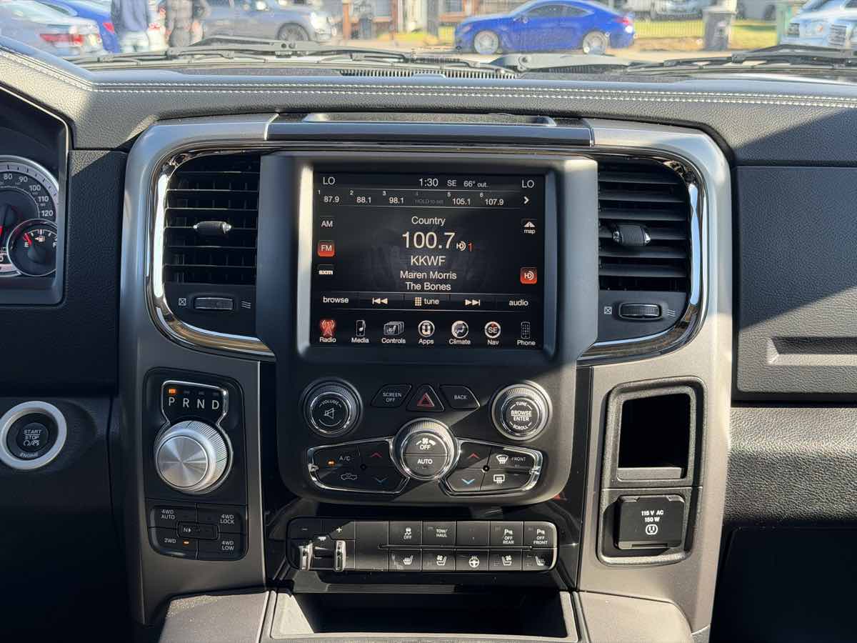 Photo 24 of this Ram 1500