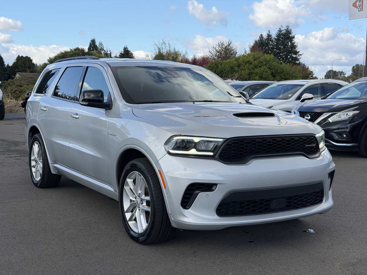 Photo 2 of this Dodge Durango