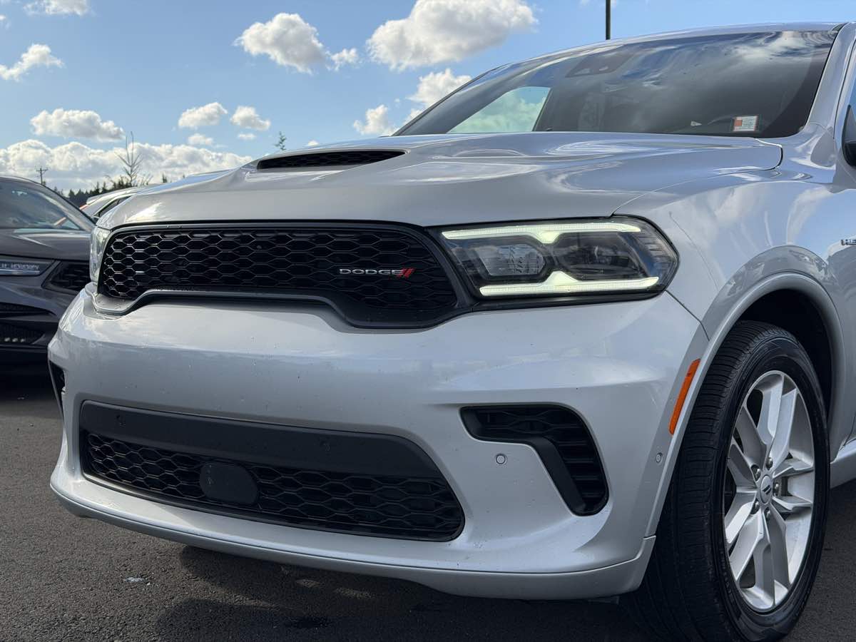 Photo 13 of this Dodge Durango