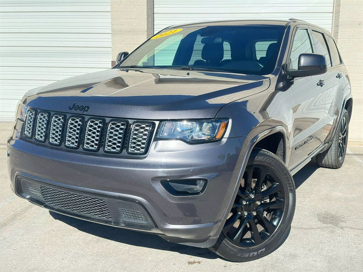 2021 Jeep Grand Cherokee Laredo X photo 4