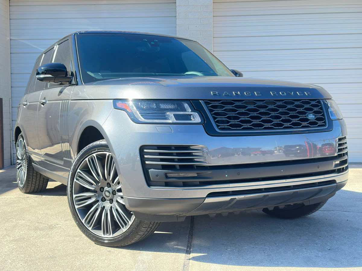 2018 Land Rover Range Rover HSE photo 2