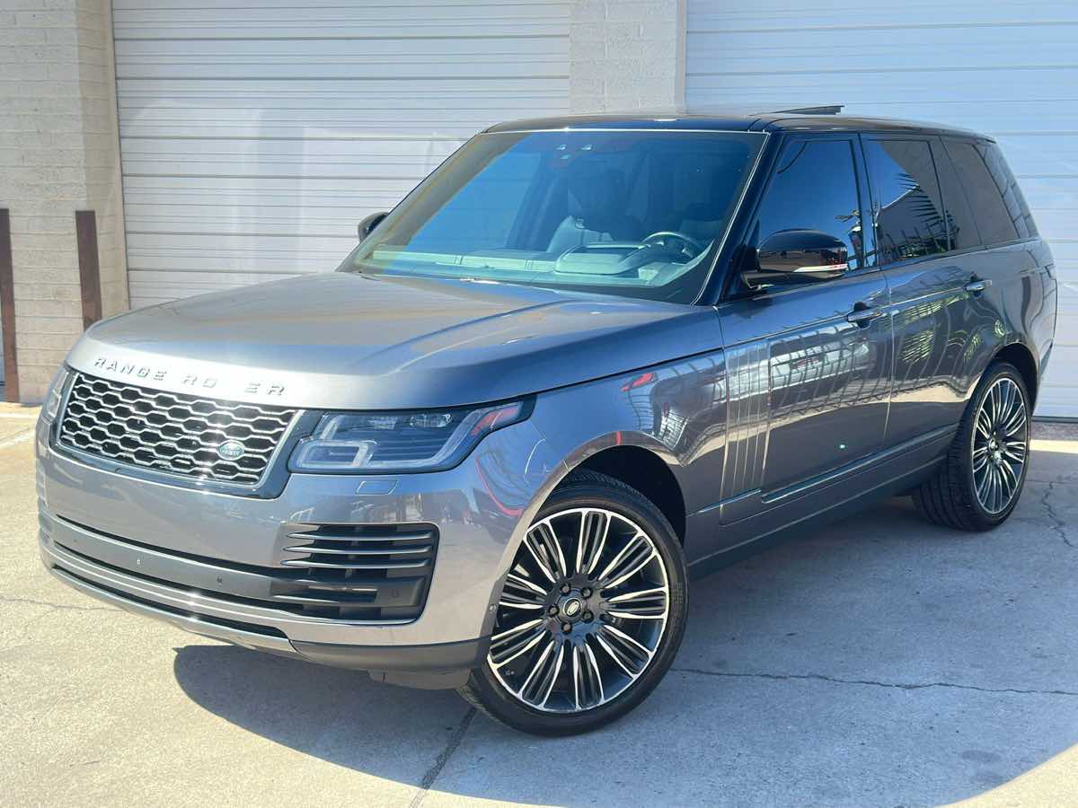 2018 Land Rover Range Rover HSE photo 9