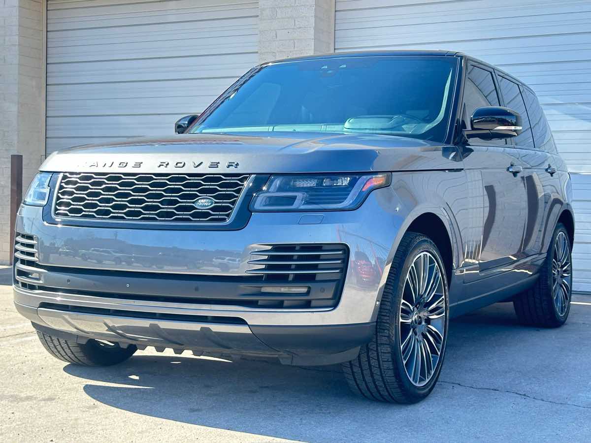 2018 Land Rover Range Rover HSE photo 12