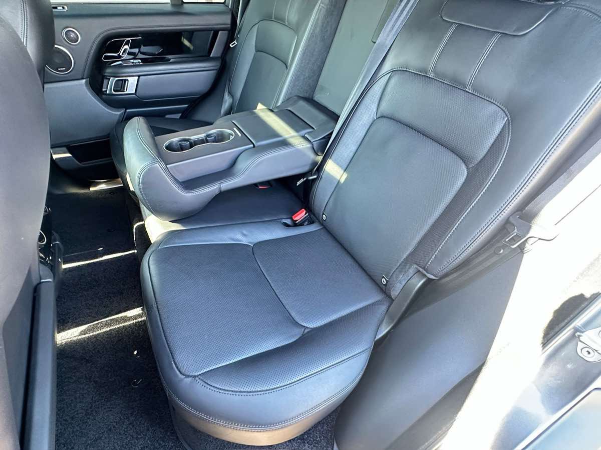 2018 Land Rover Range Rover HSE photo 44