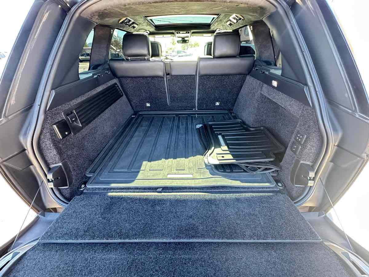 2018 Land Rover Range Rover HSE photo 46