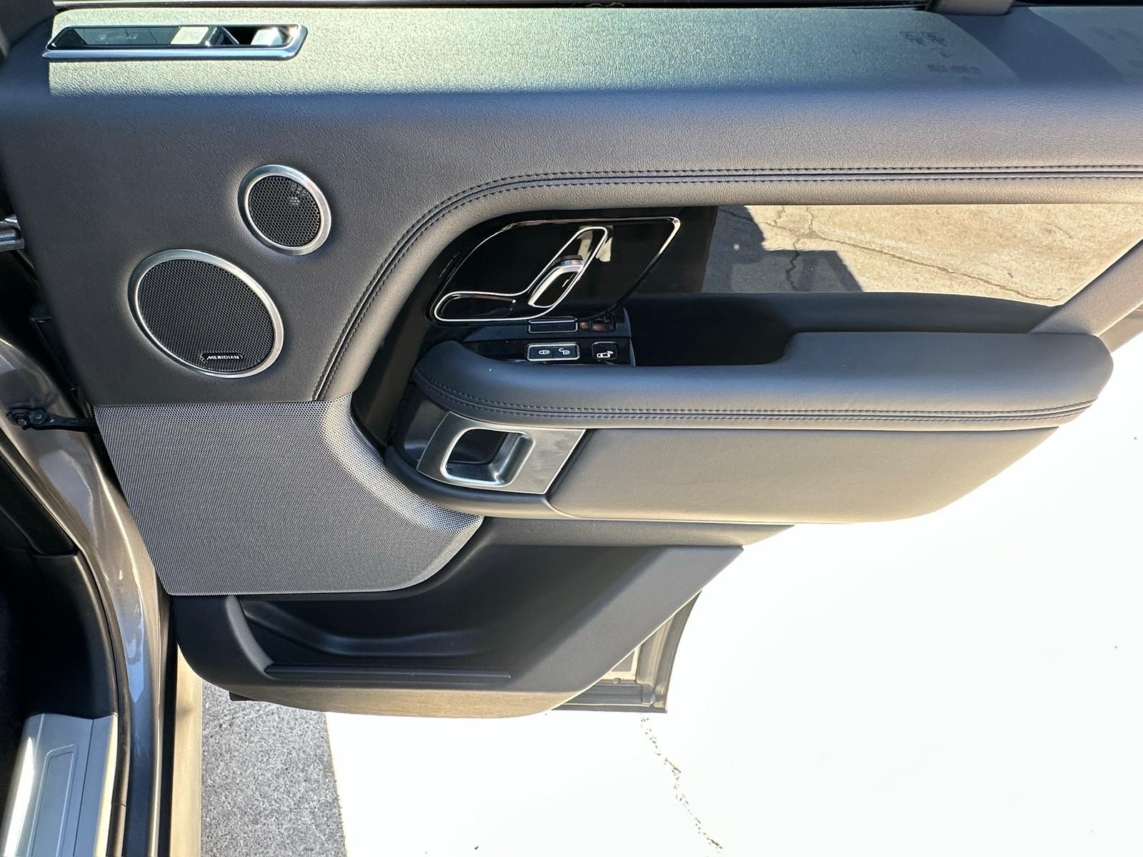 2018 Land Rover Range Rover HSE photo 42