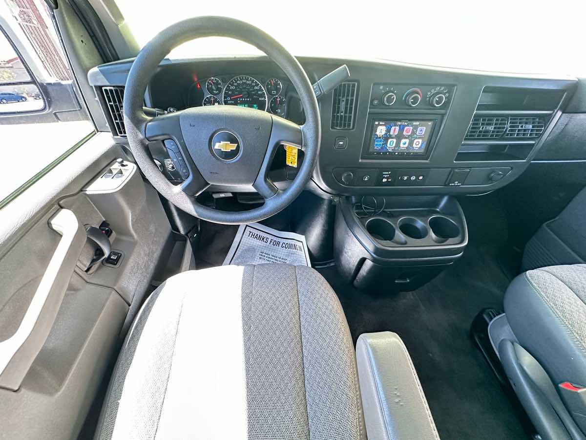 2016 Chevrolet Express Passenger LT photo 29