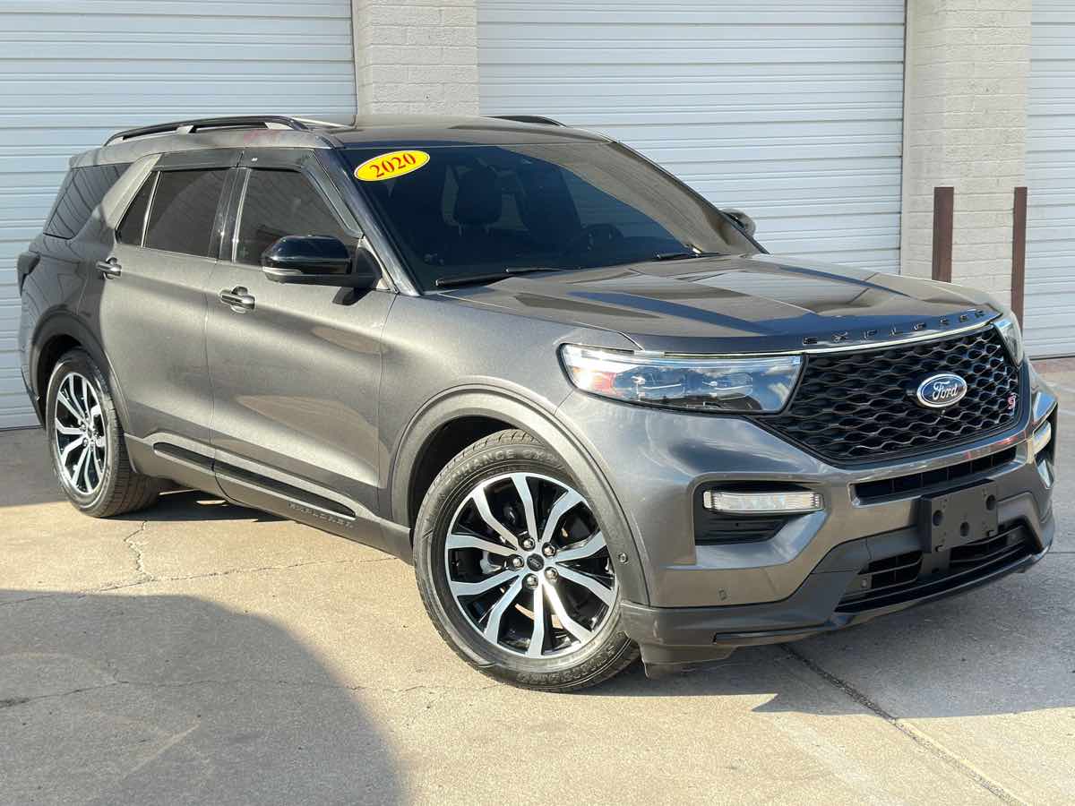 2020 Ford Explorer ST photo 3