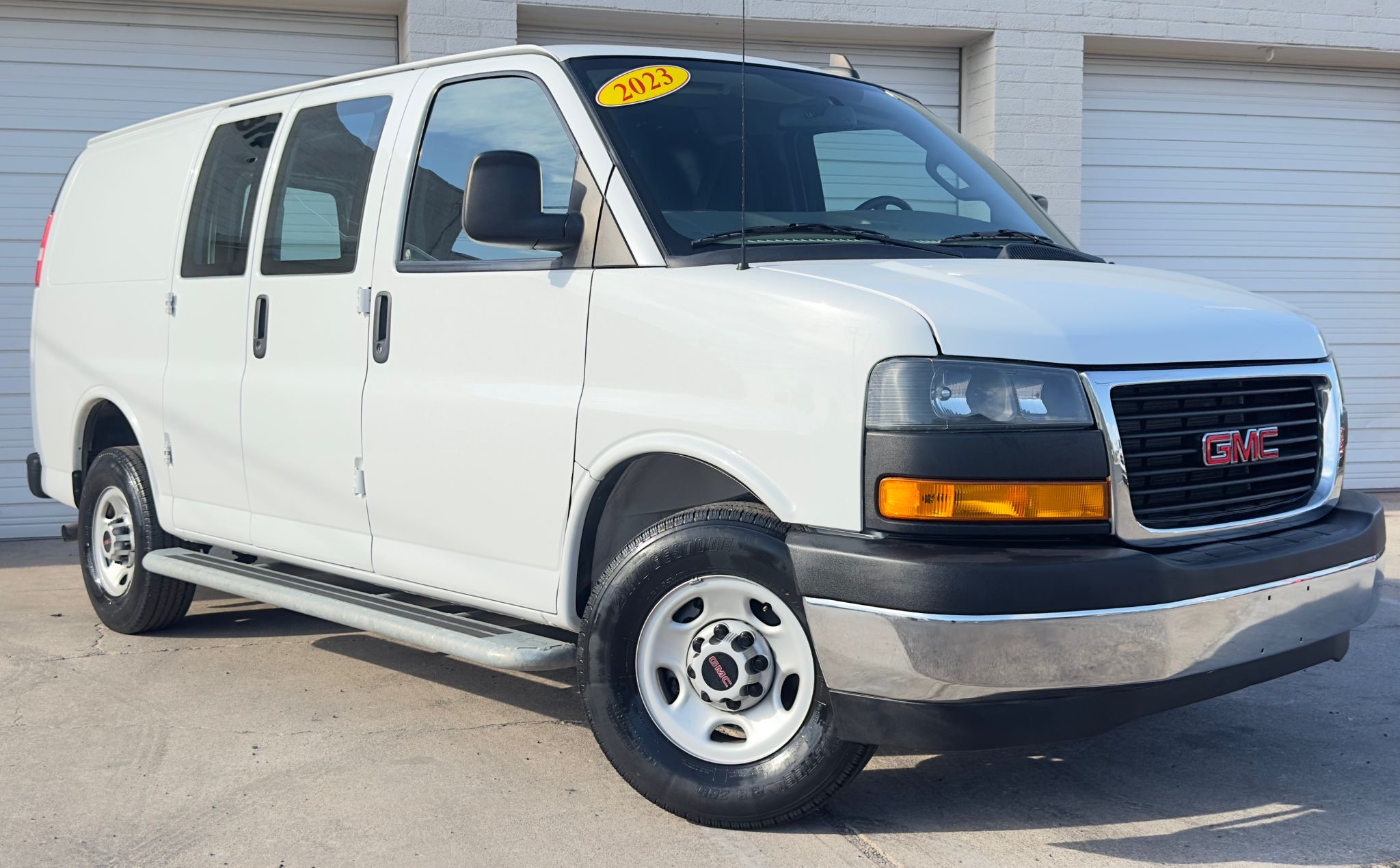 2023 Gmc Savana 2500 Cargo photo 2