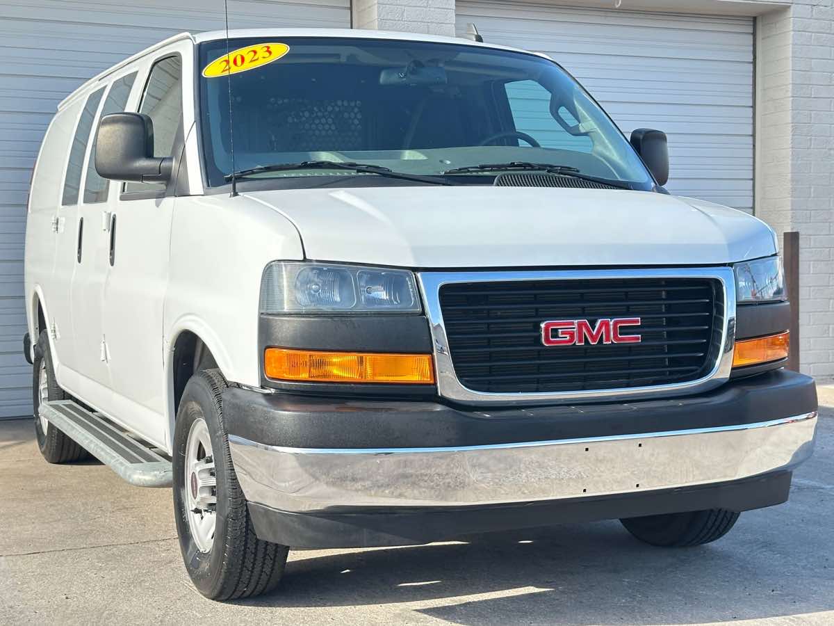 2023 Gmc Savana 2500 Cargo photo 4