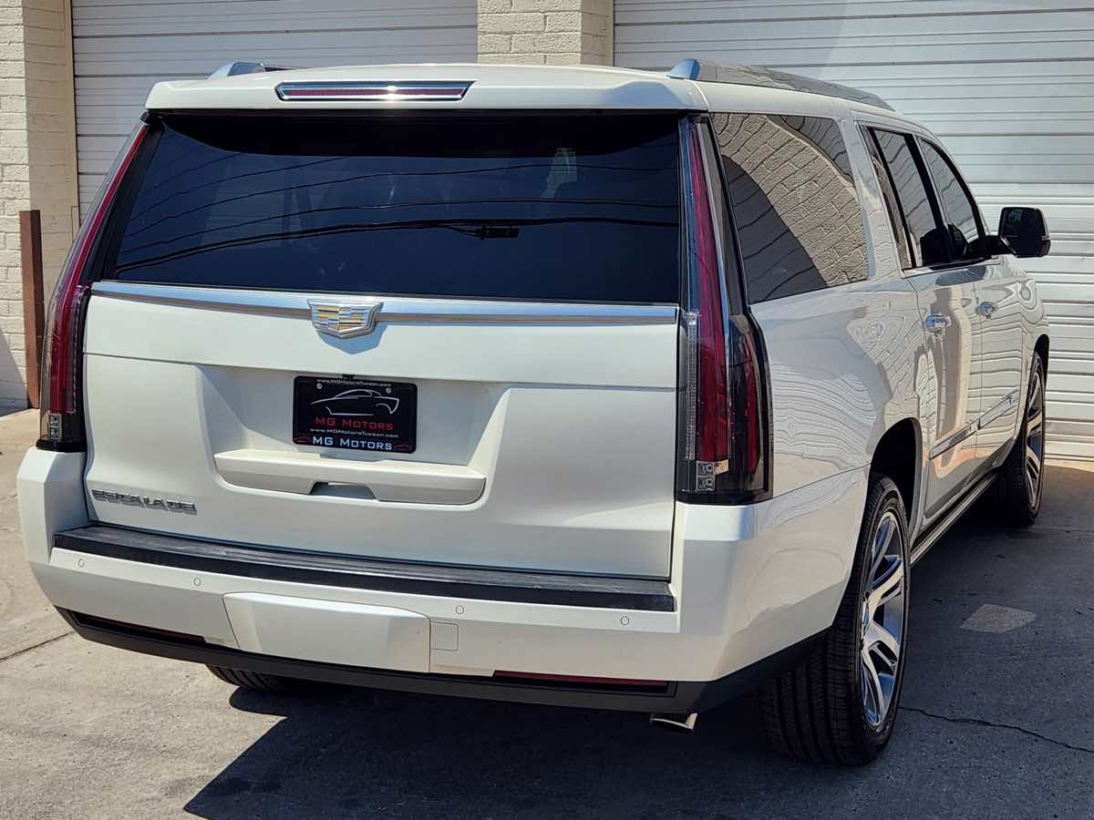 2015 Cadillac Escalade ESV Premium photo 17