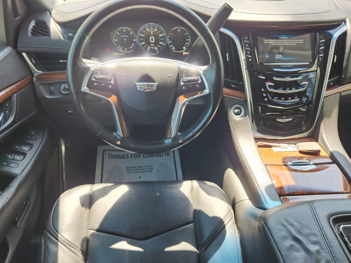 2015 Cadillac Escalade ESV Premium photo 31
