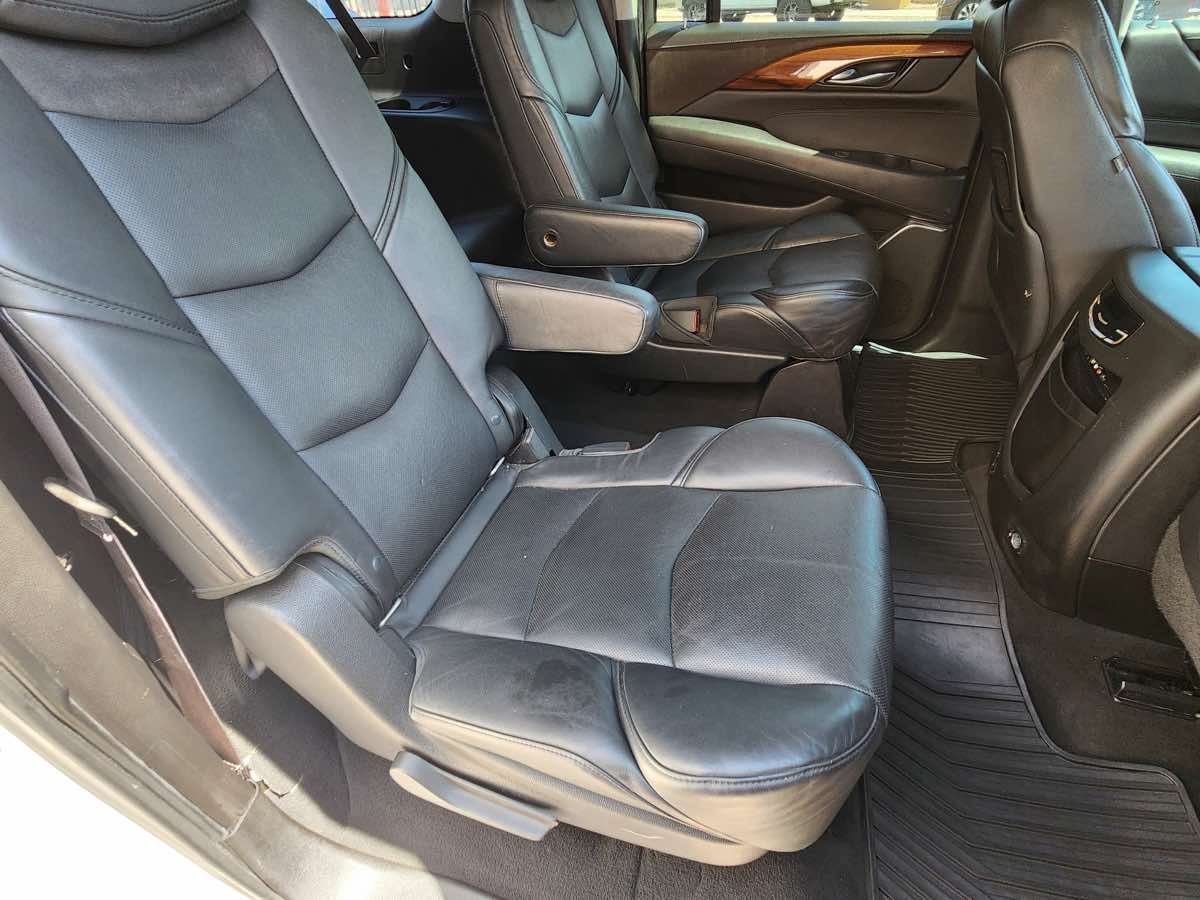 2015 Cadillac Escalade ESV Premium photo 38