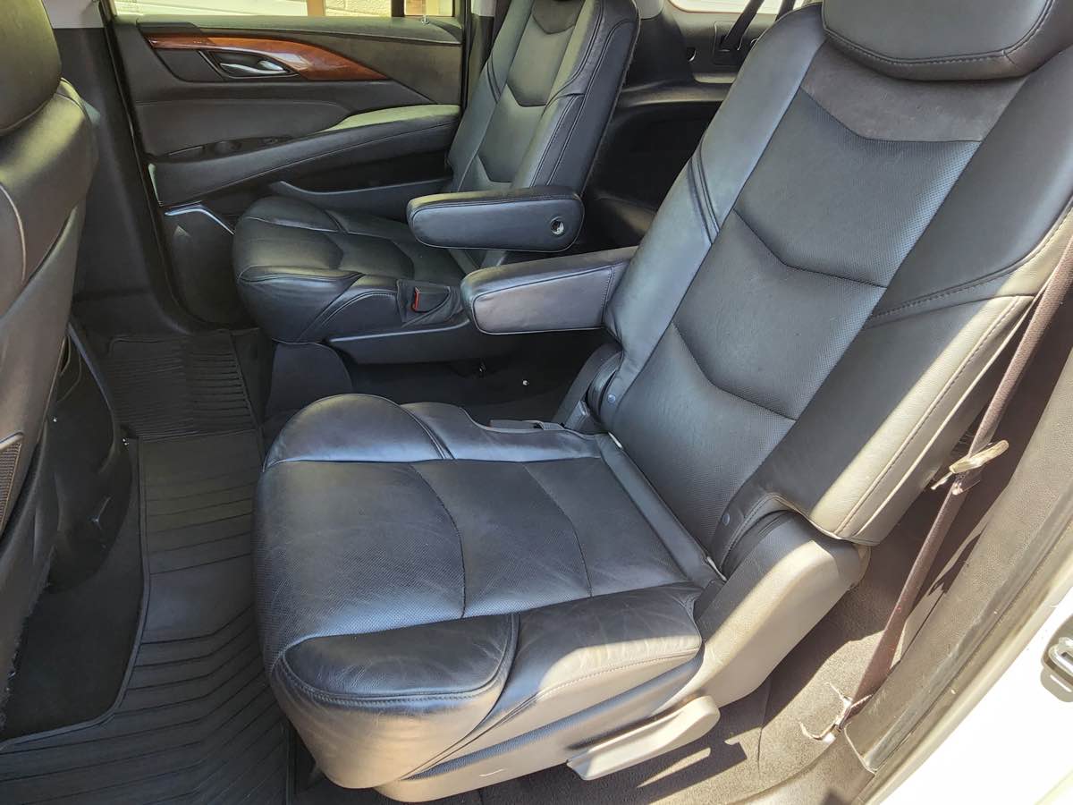 2015 Cadillac Escalade ESV Premium photo 40