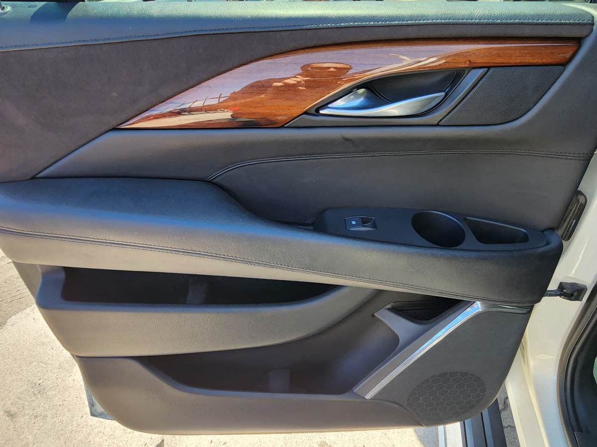 2015 Cadillac Escalade ESV Premium photo 51