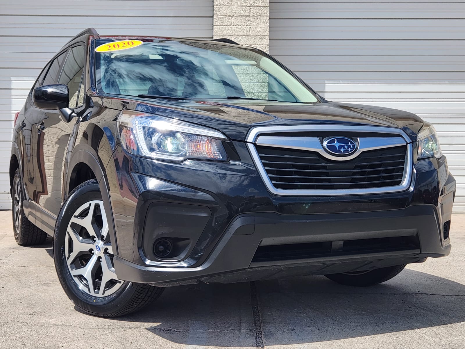 2020 Subaru Forester Premium photo 2