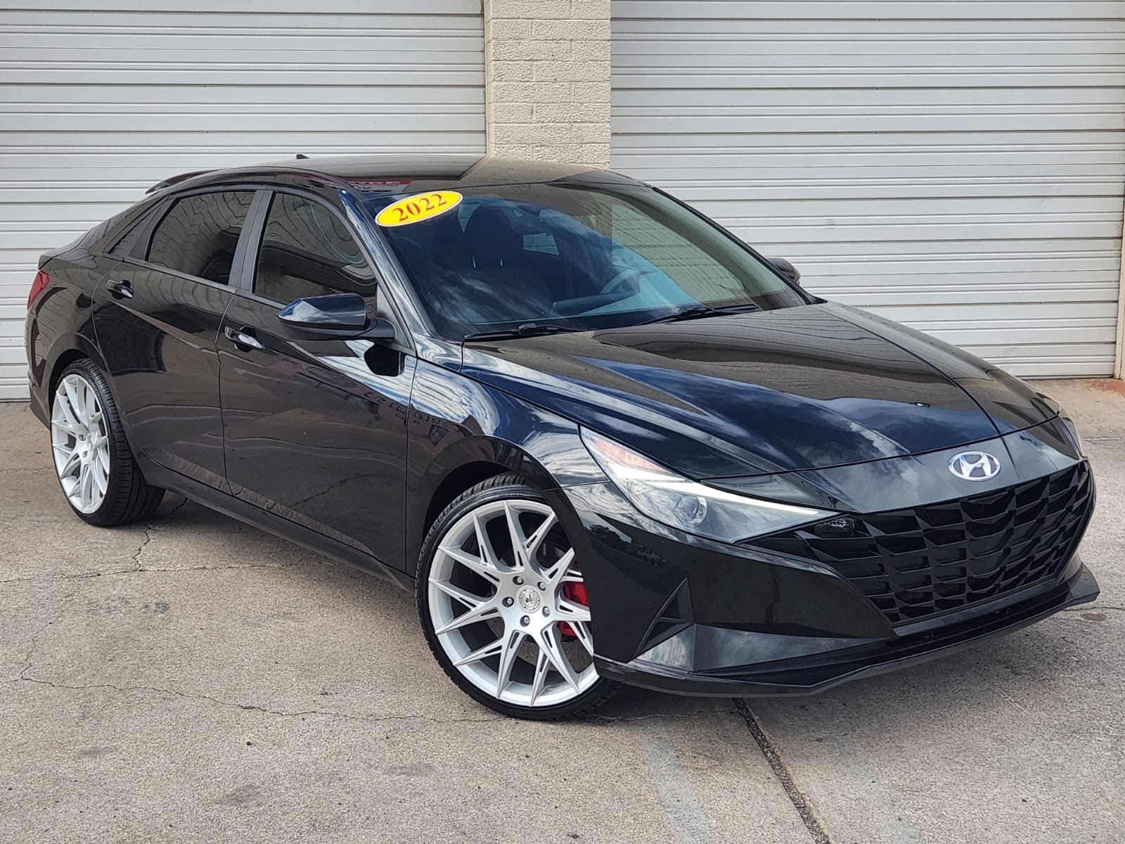 2022 Hyundai Elantra SEL photo 4
