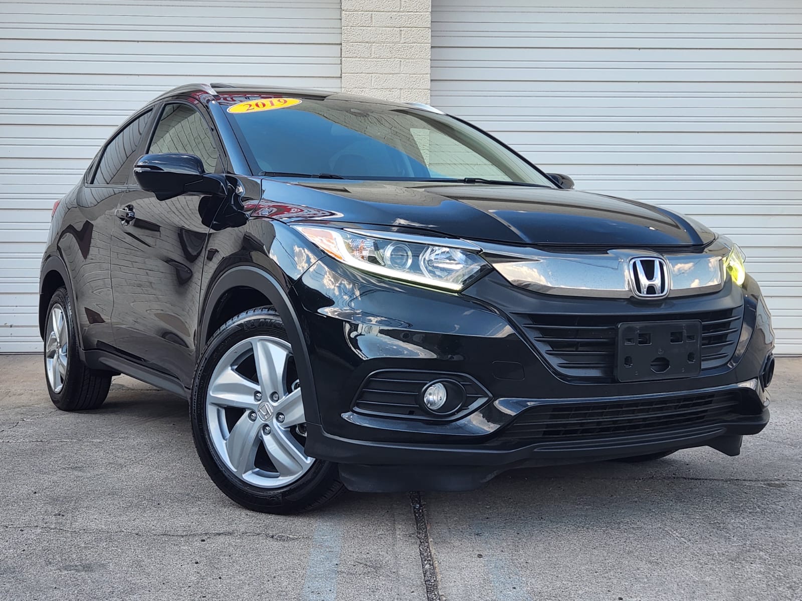 2019 Honda HR-V EX-L photo 2