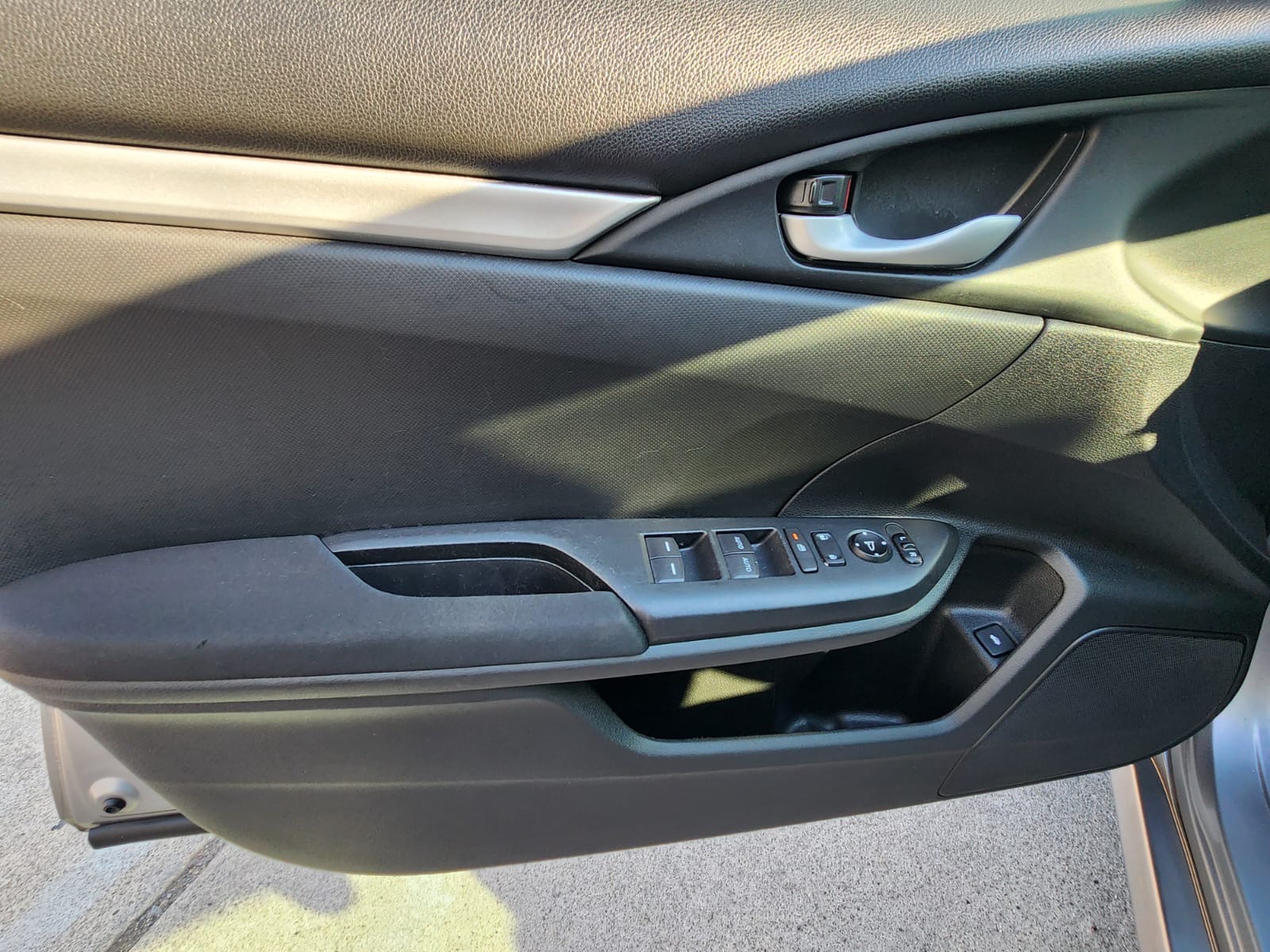 2019 Honda Civic LX photo 31
