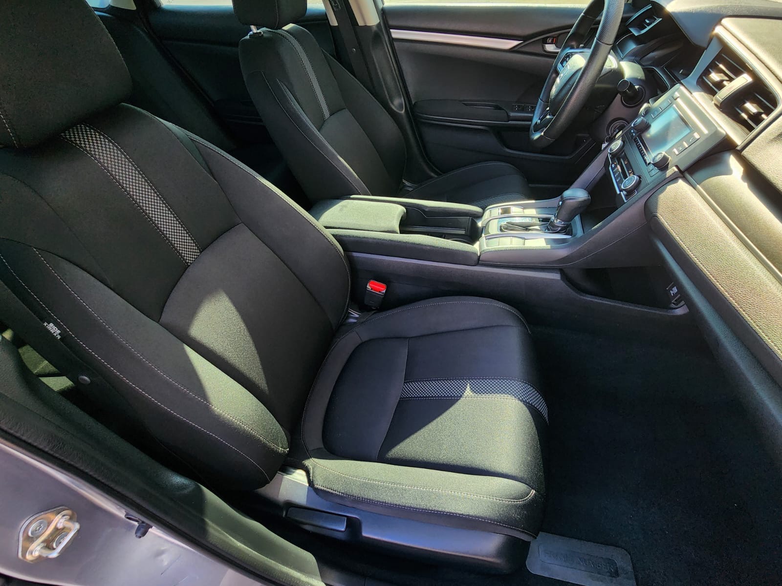 2019 Honda Civic LX photo 38