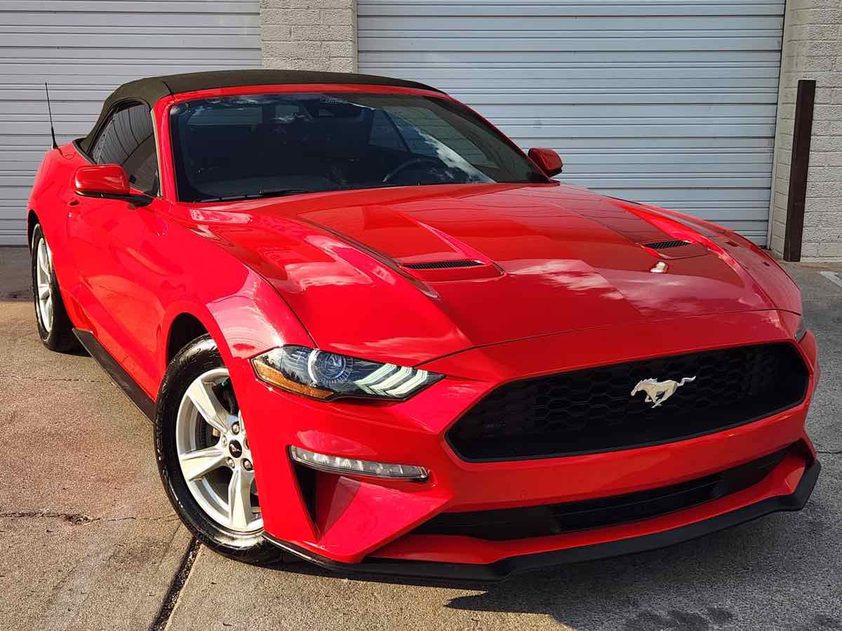 2021 Ford Mustang EcoBoost photo 5