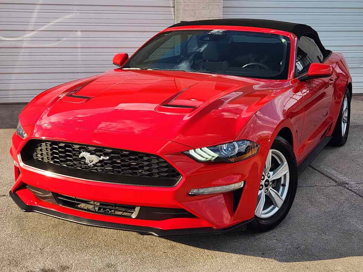 2021 Ford Mustang EcoBoost photo 7