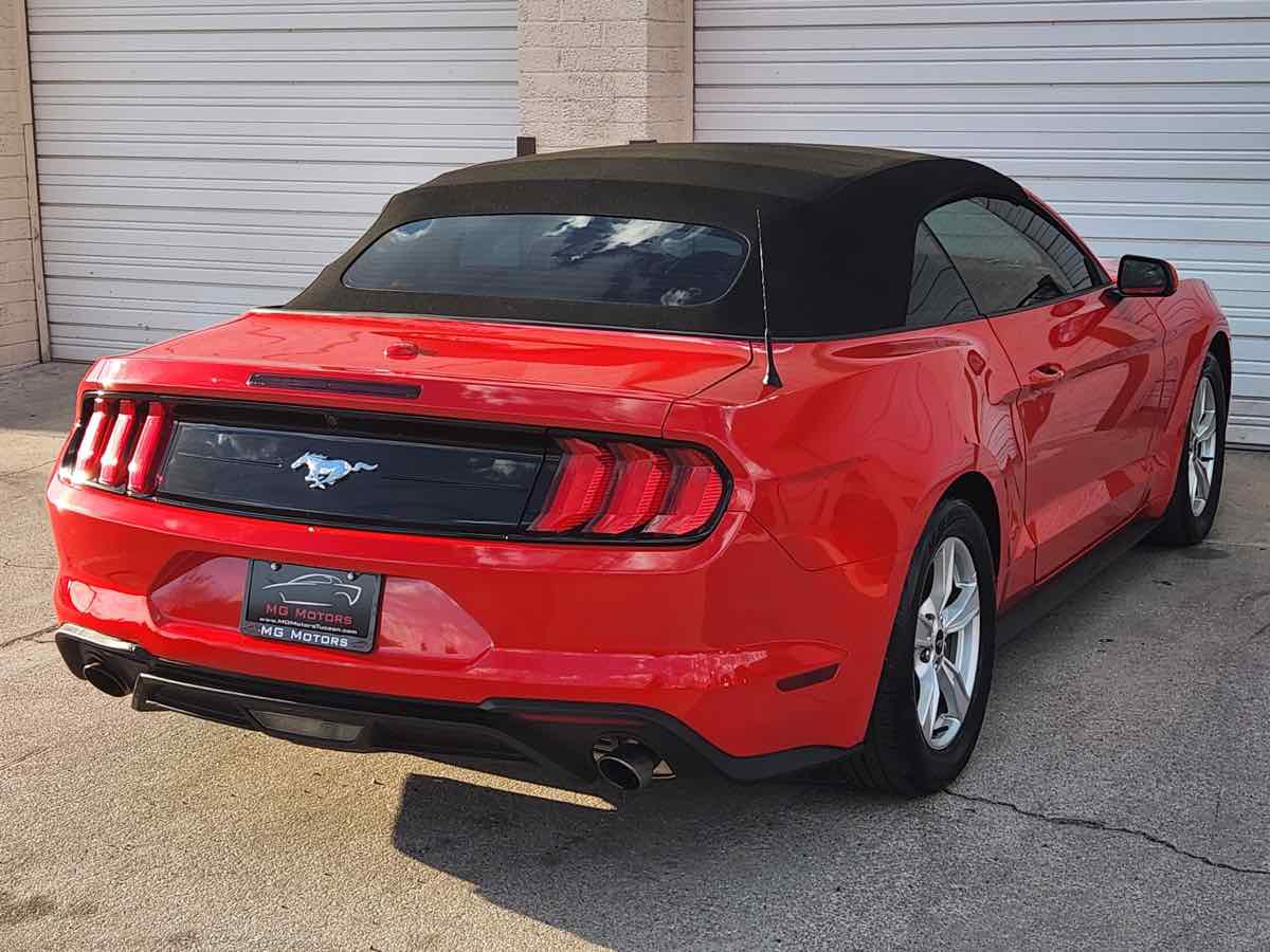 2021 Ford Mustang EcoBoost photo 21