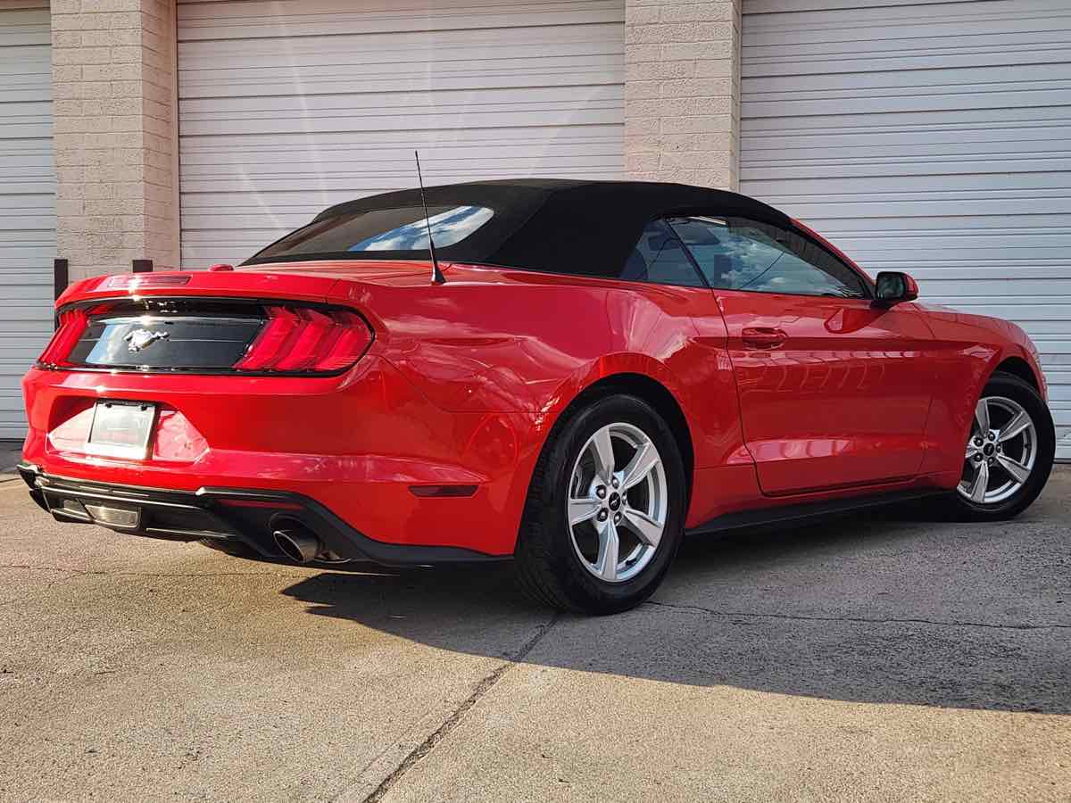 2021 Ford Mustang EcoBoost photo 23