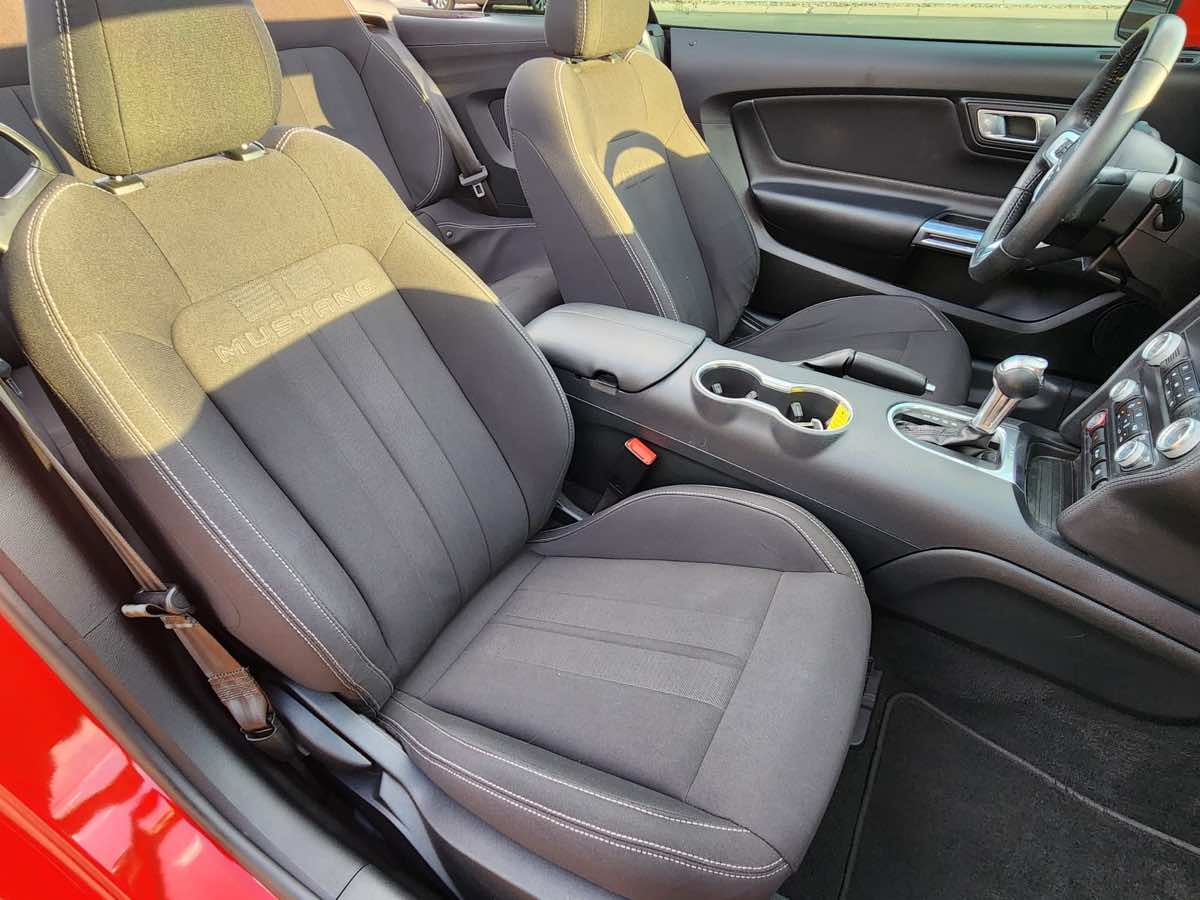 2021 Ford Mustang EcoBoost photo 29