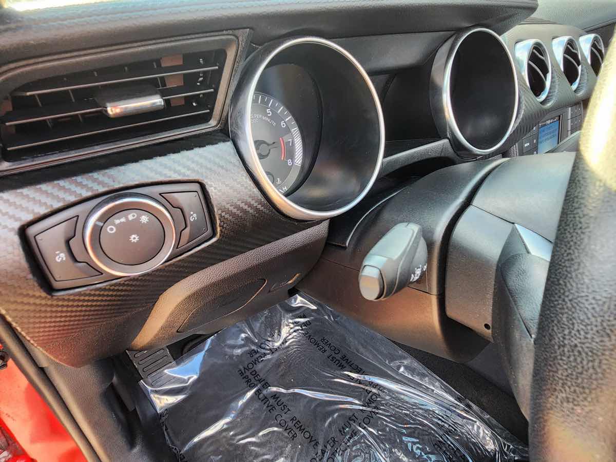 2021 Ford Mustang EcoBoost photo 34