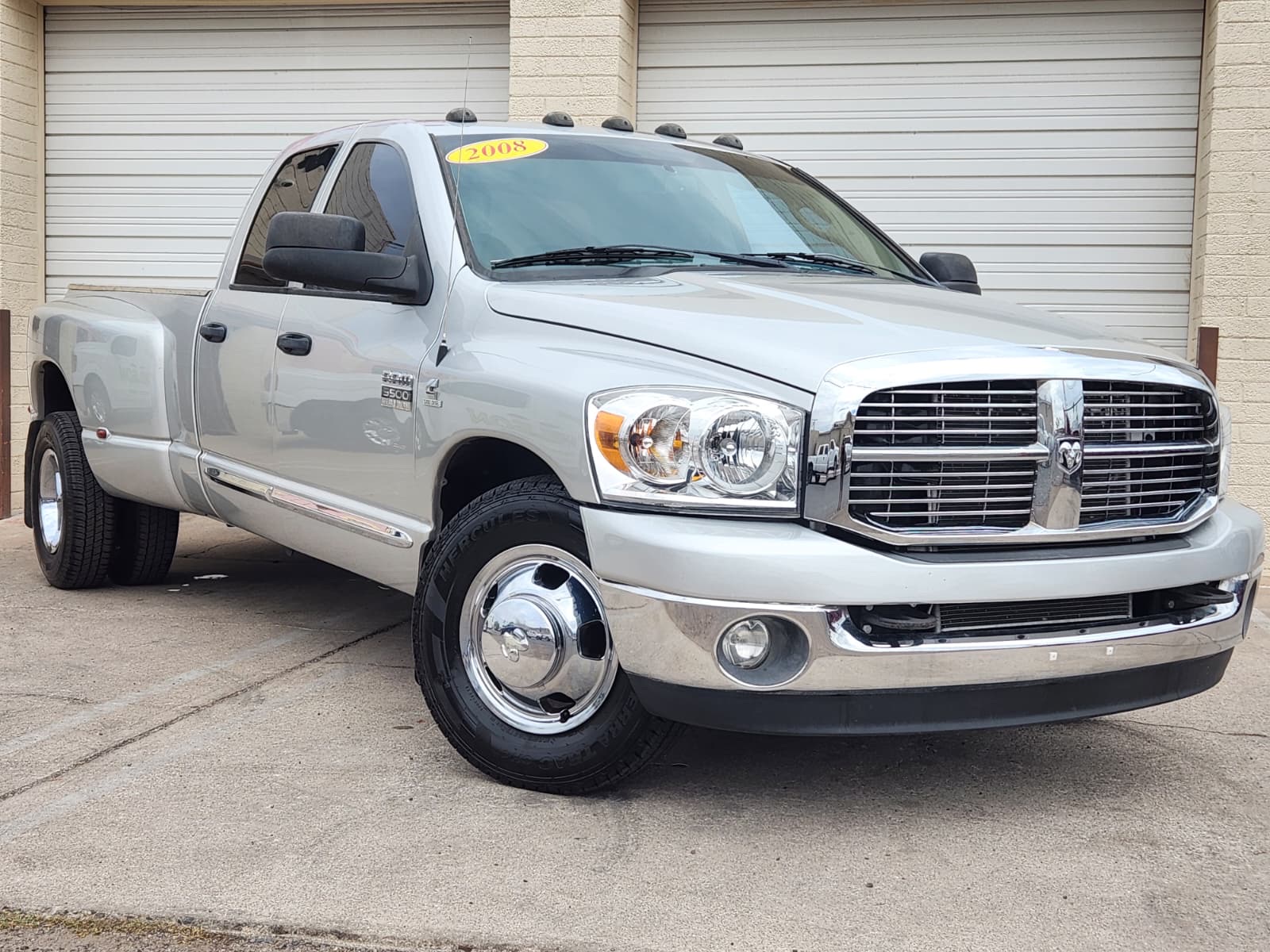 2008 Dodge Ram 3500 SLT photo 2