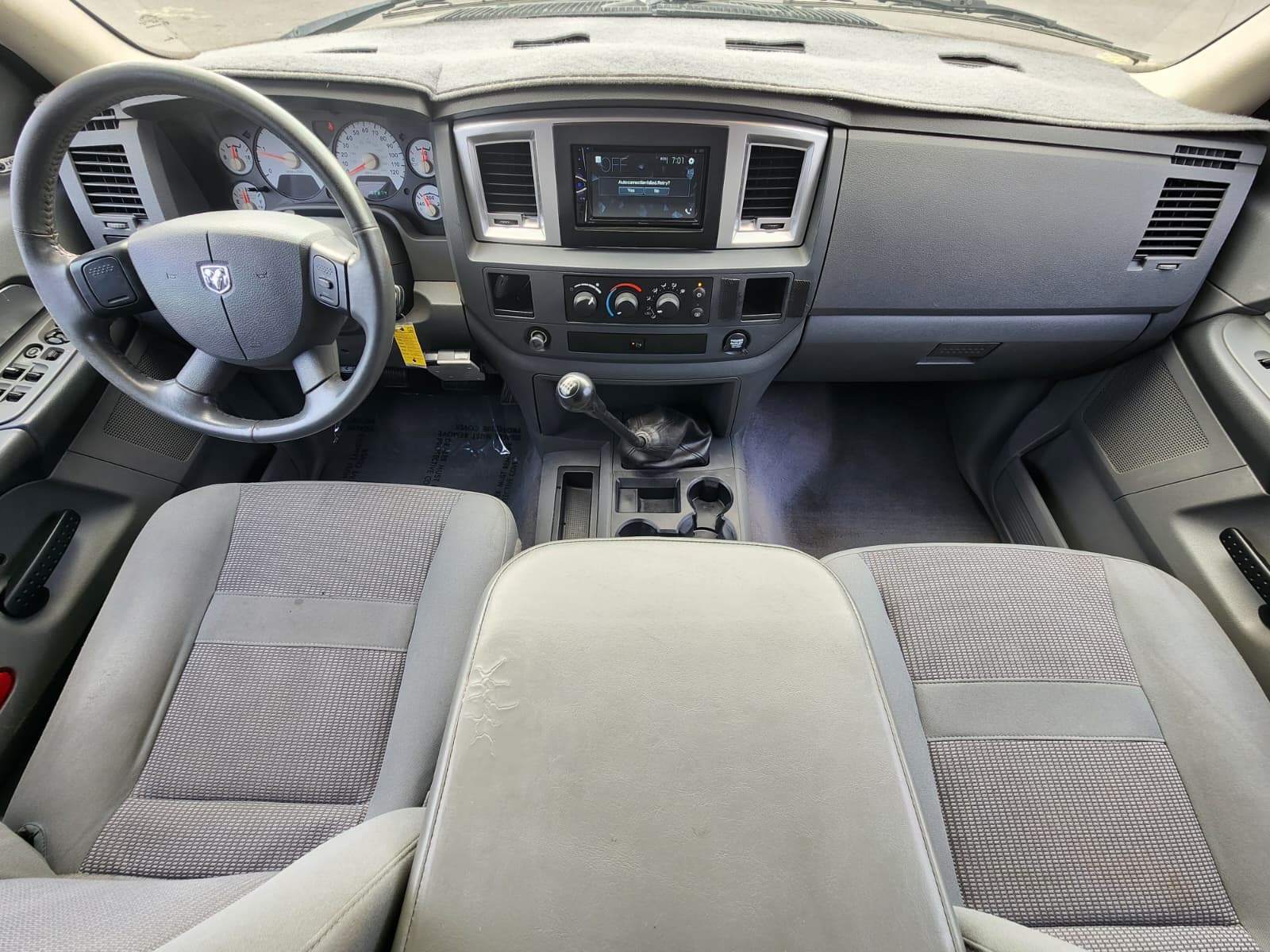 2008 Dodge Ram 3500 SLT photo 23