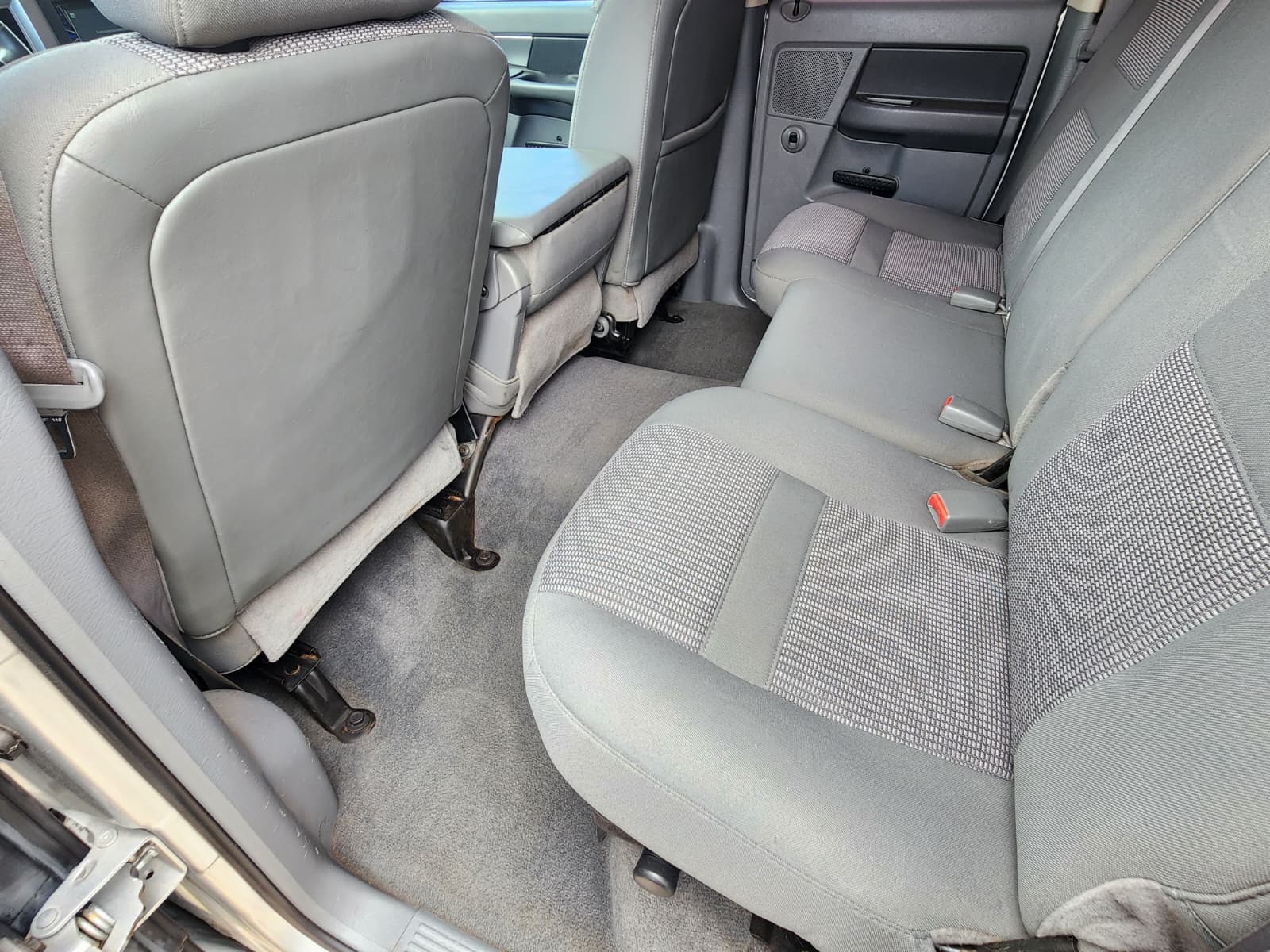2008 Dodge Ram 3500 SLT photo 32