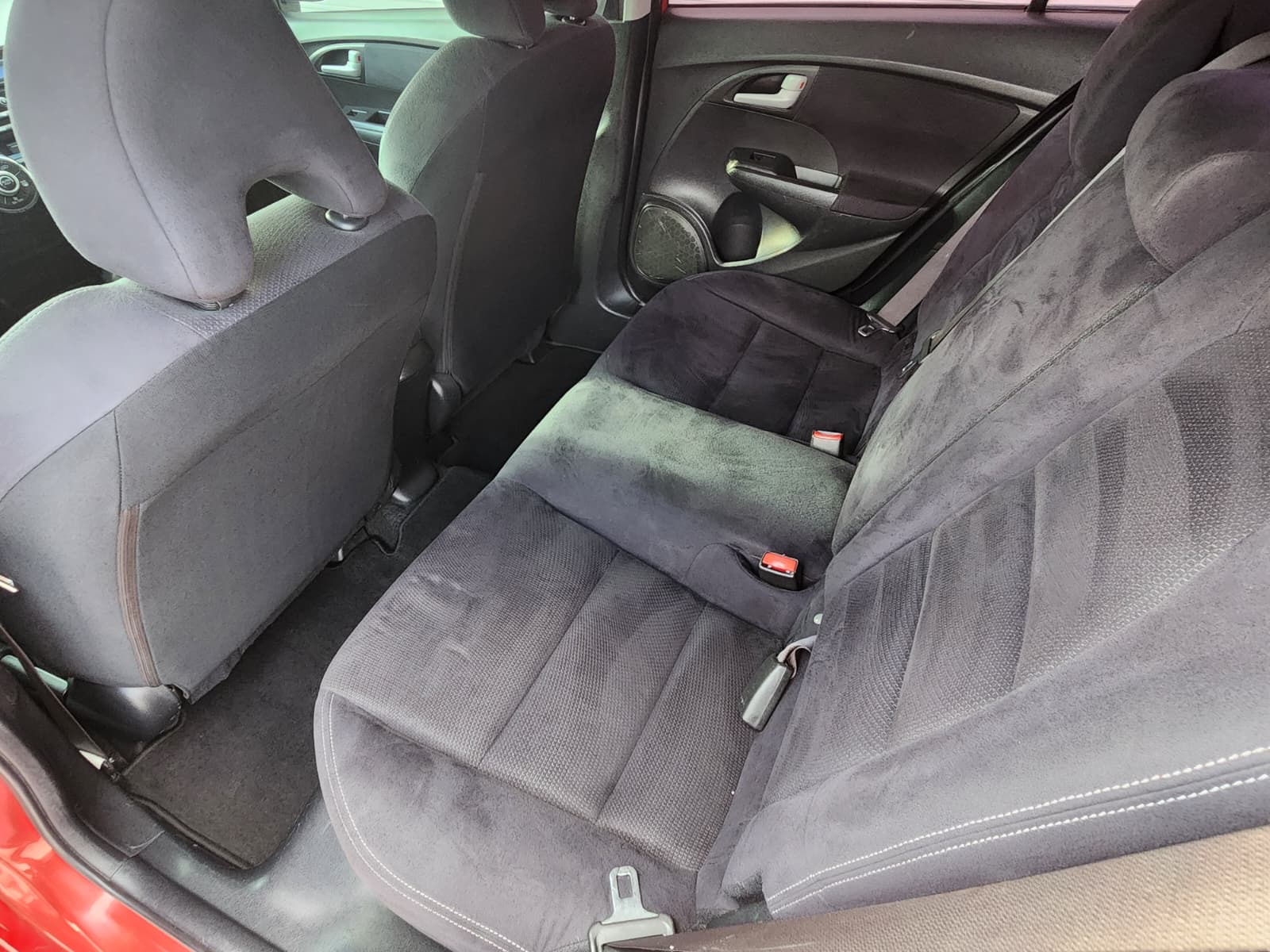 2013 Honda Insight LX photo 34