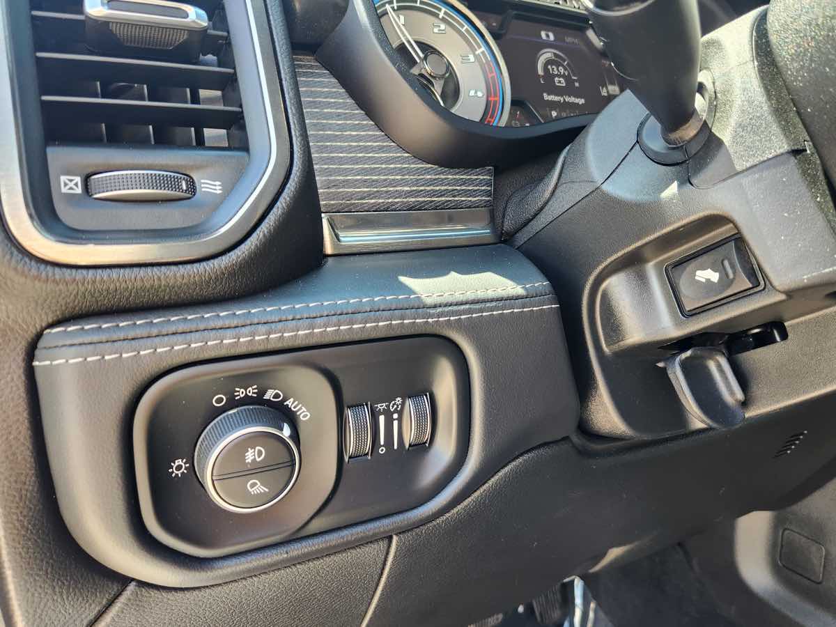 2021 Ram 2500 Limited photo 28