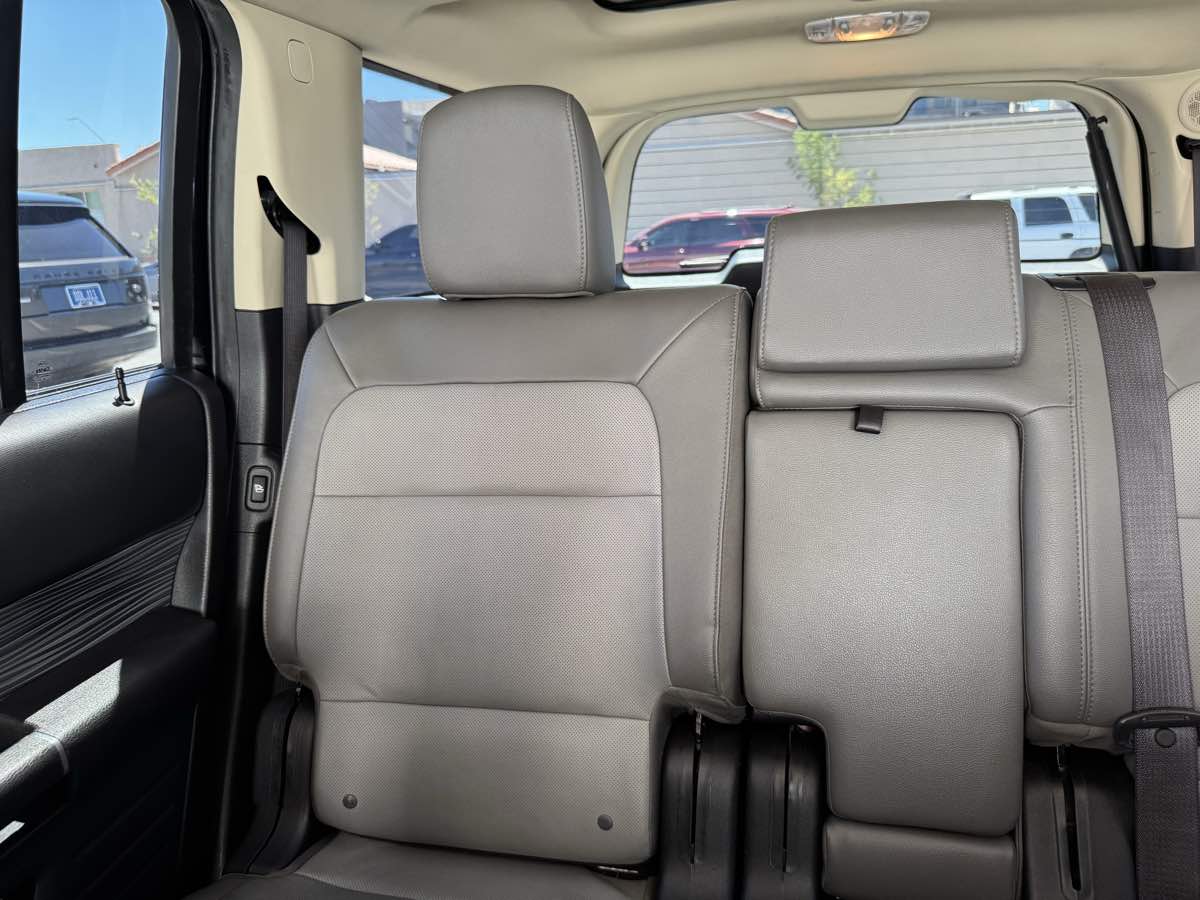2019 Ford Flex Limited photo 35